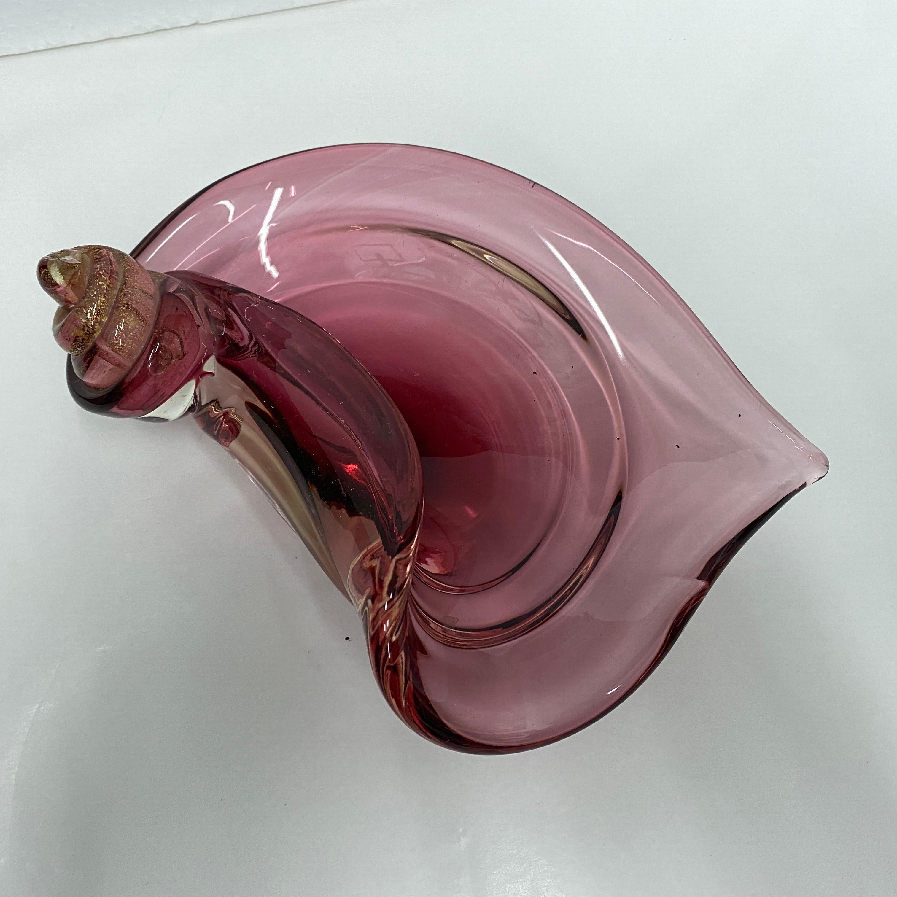 Mid-Century moderno Posacenere italiano in vetro di Murano viola e oro della metà del secolo scorso in vendita