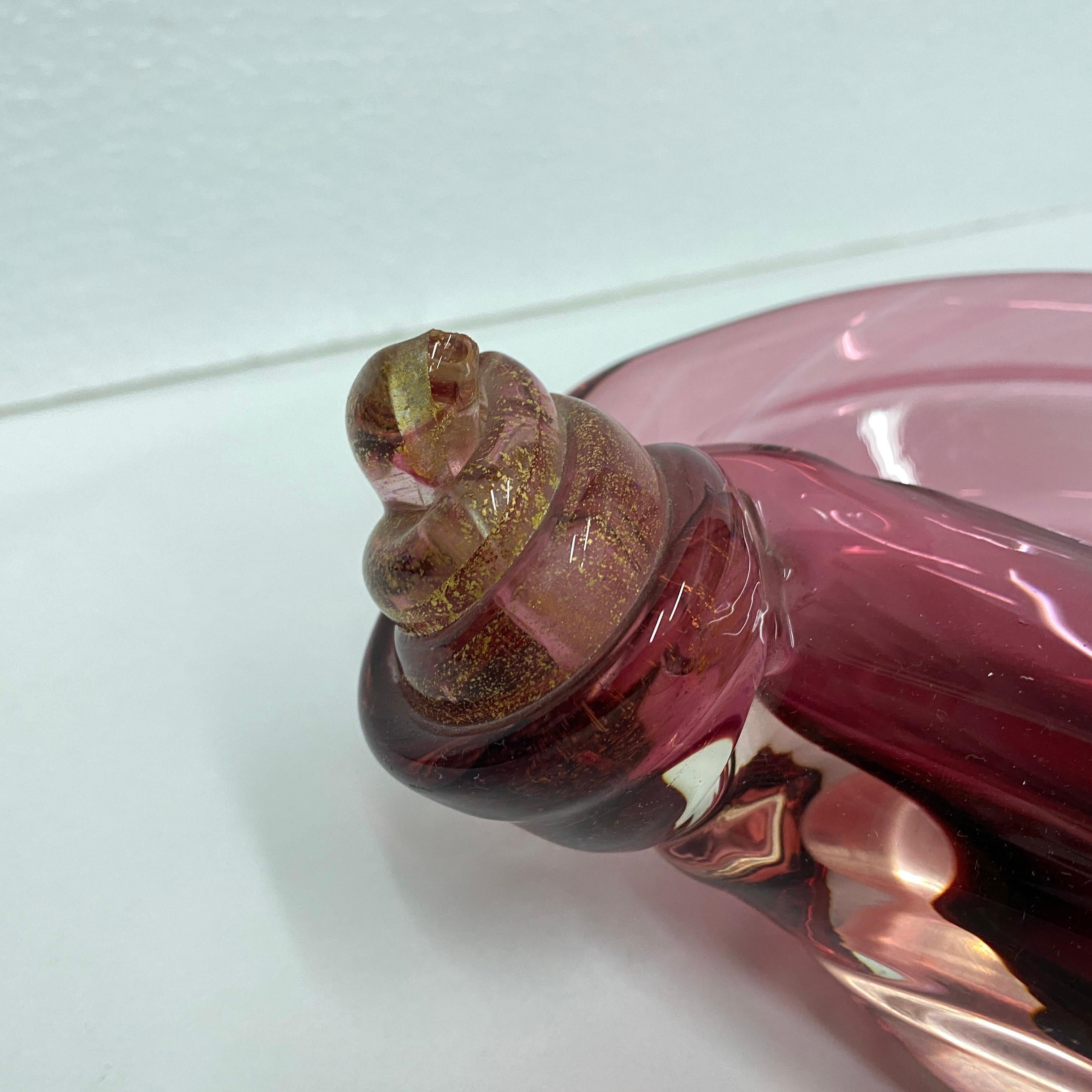 Fatto a mano Posacenere italiano in vetro di Murano viola e oro della metà del secolo scorso in vendita