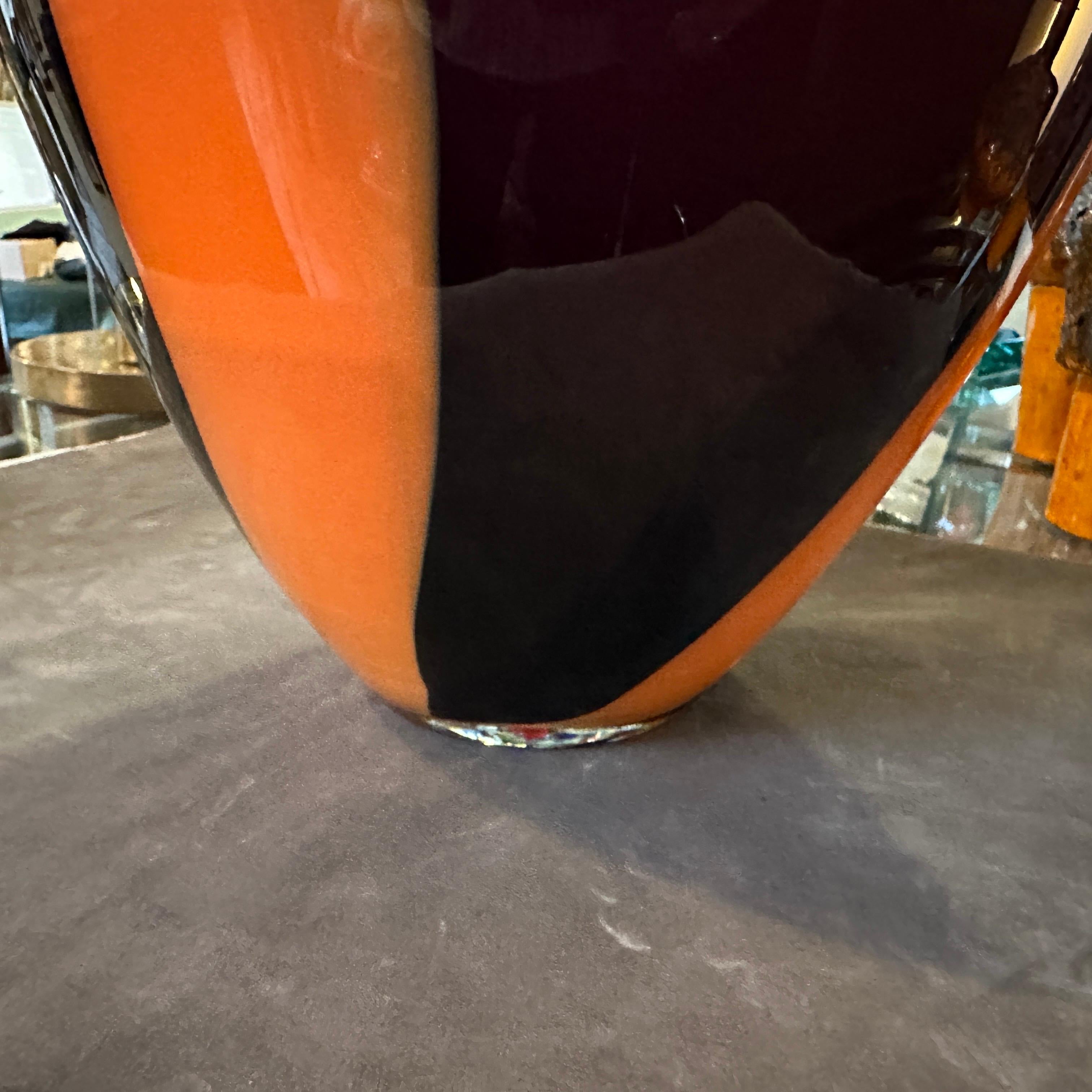1970s Mid-Century Modern Purple and Orange Tall Murano Glass Vase In Good Condition For Sale In Aci Castello, IT
