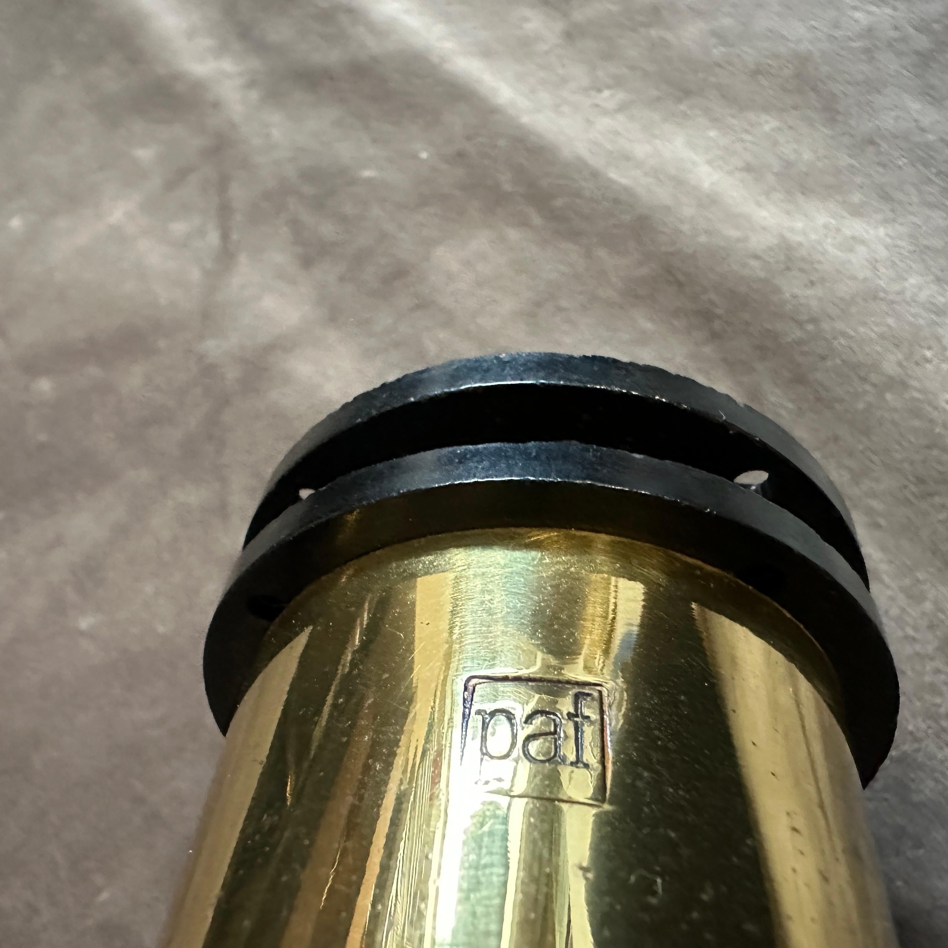1970 Mid-Century Modern Red Ceramic and Brass Italian Table Lamp by PAF Studio en vente 2