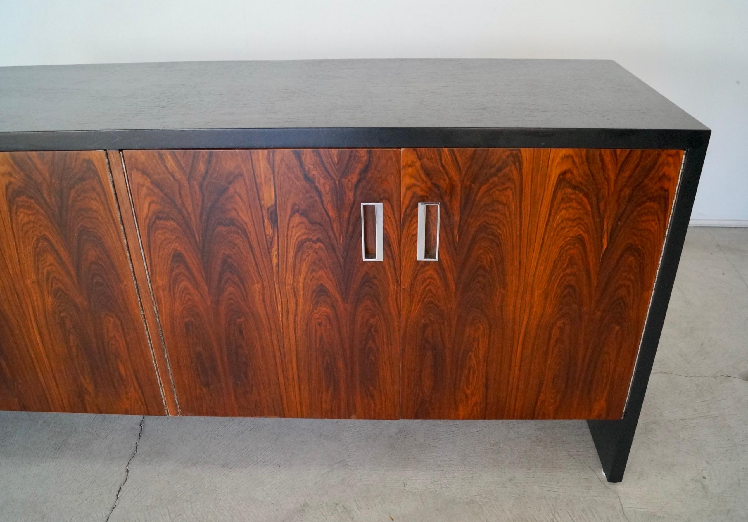 1970's Mid-Century Modern Robert Baron Rosewood Credenza / Sideboard For Sale 10