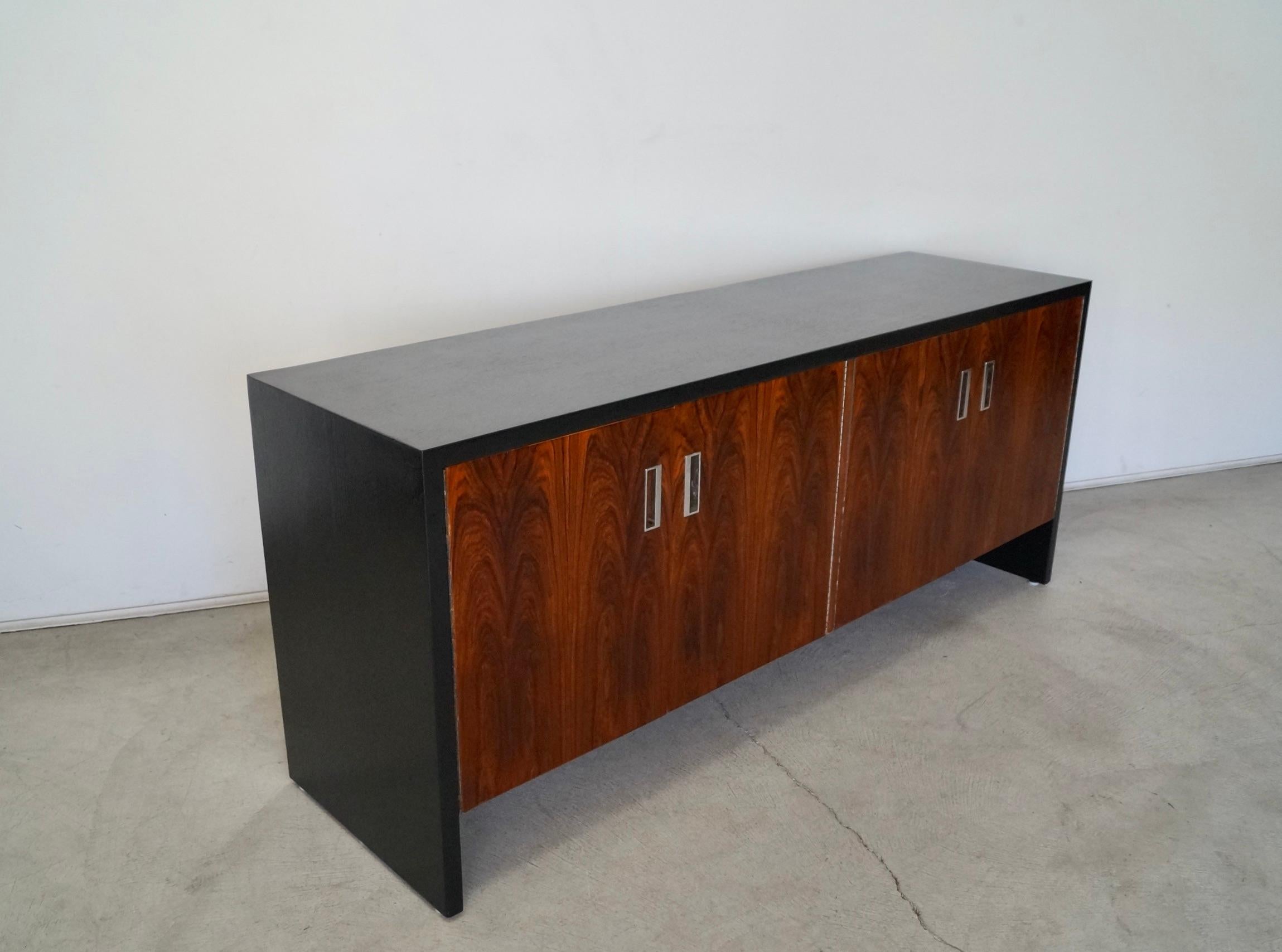 1970's Mid-Century Modern Robert Baron Rosewood Credenza / Sideboard For Sale 4