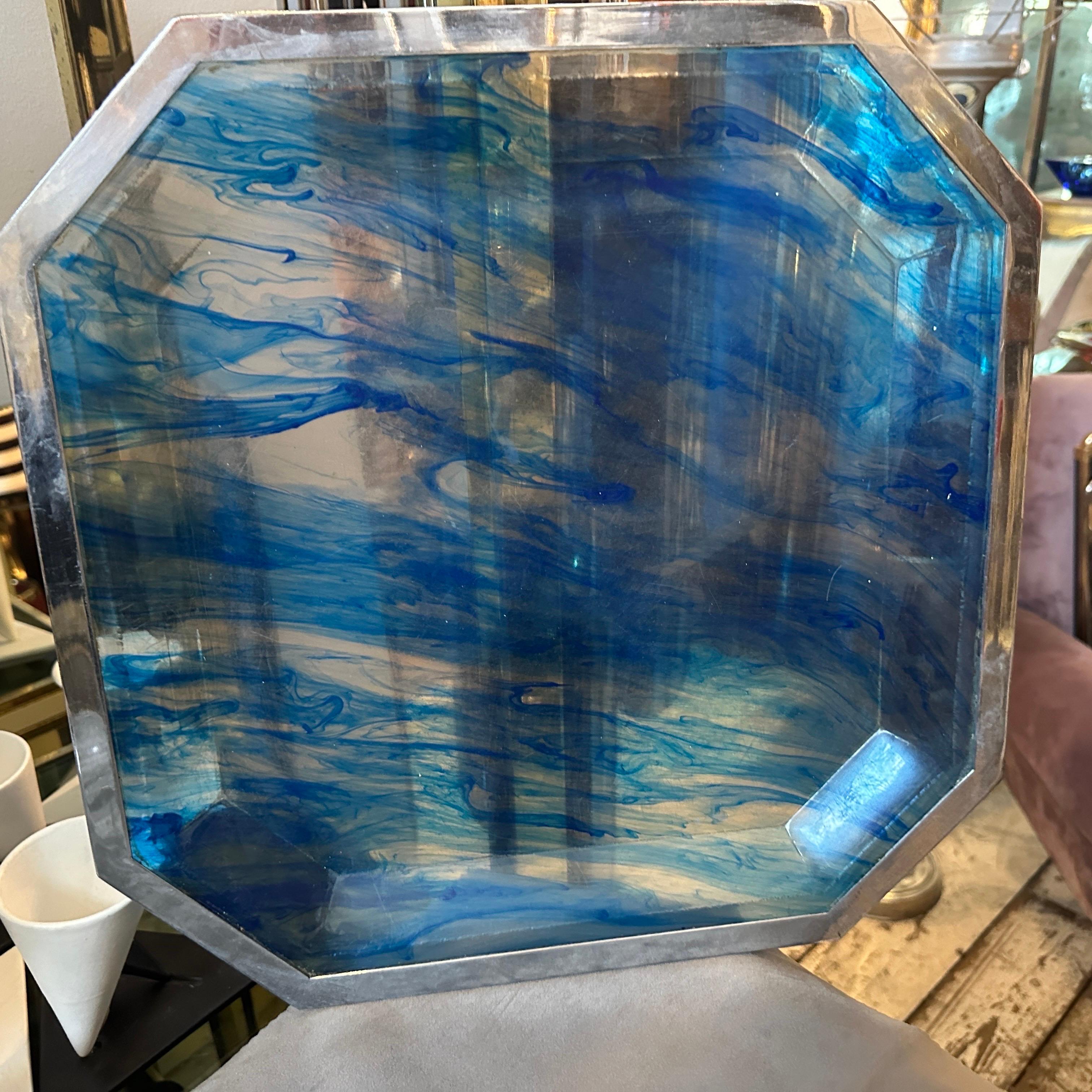 1970s  Mid-Century Modern Sea Effect Lucite and Silver Plate Octagonal Tray In Good Condition For Sale In Aci Castello, IT