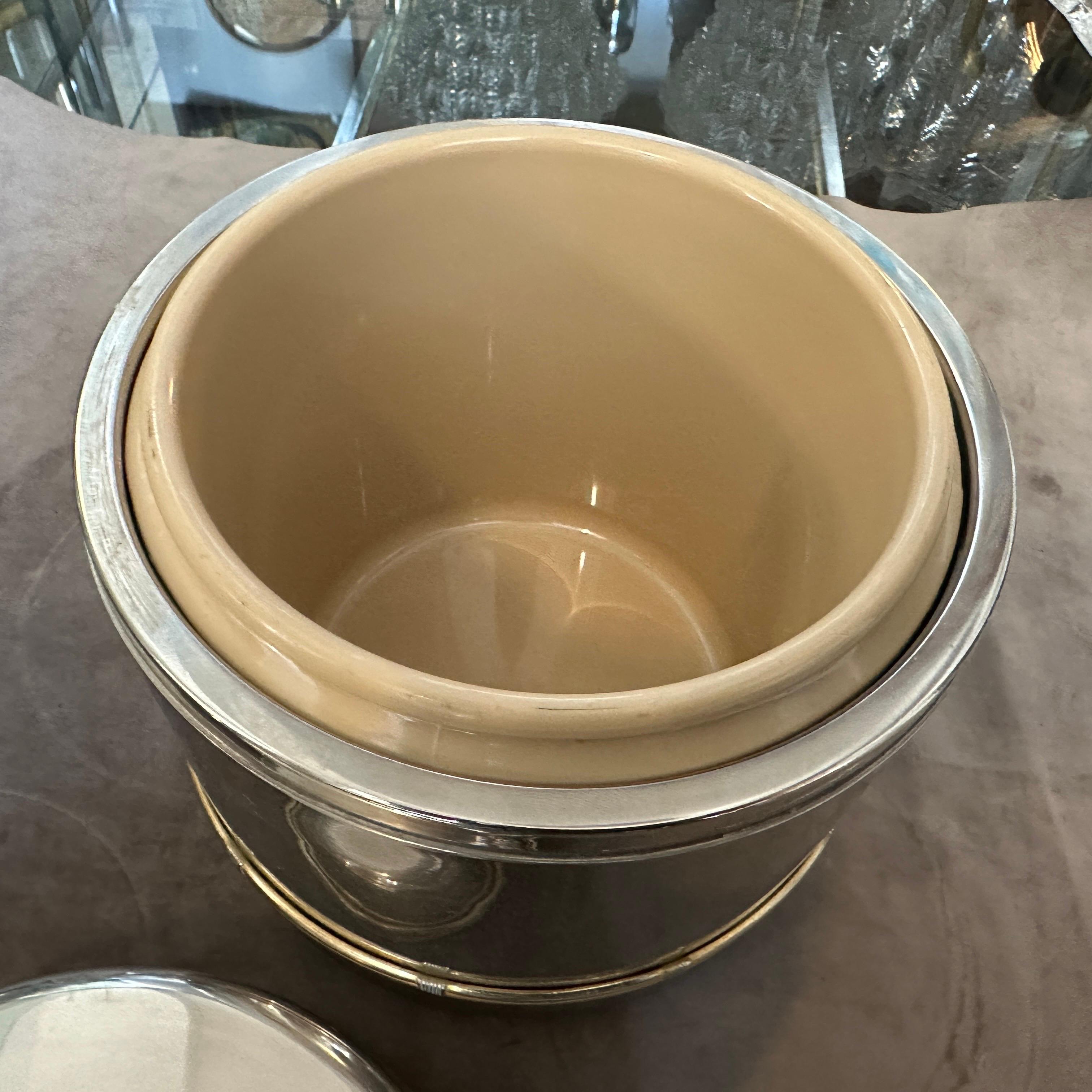 1970s Mid-Century Modern Silver Plated and Brass Ice Bucket by Gucci Firenze In Good Condition For Sale In Aci Castello, IT