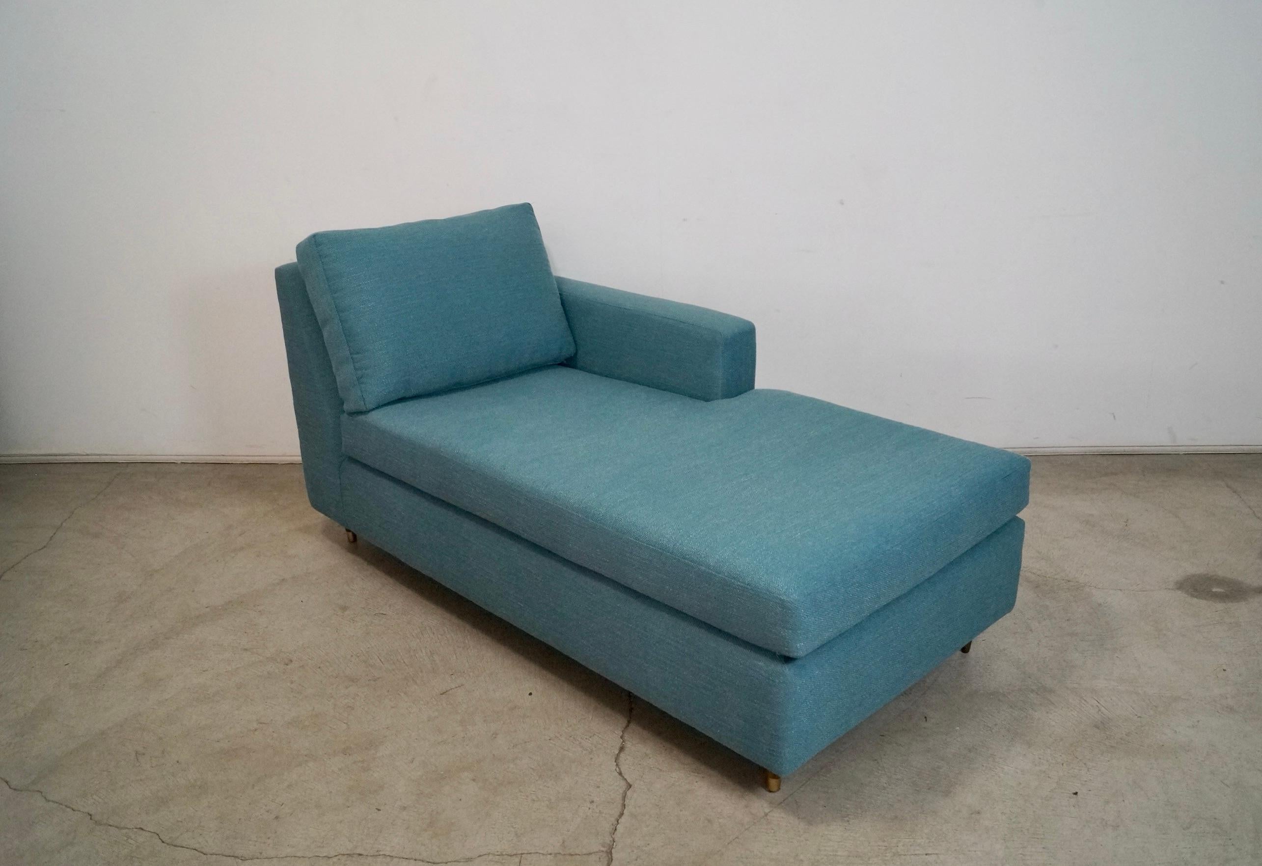 1970's Mid-Century Modern Single Arm Reupholstered Chaise Lounge Daybed For Sale 6