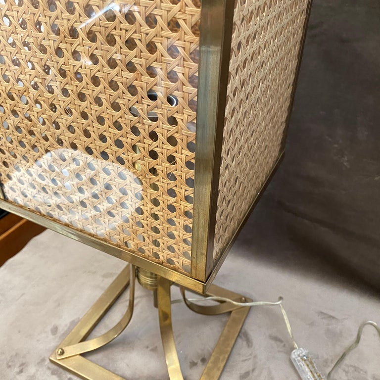 1970s Mid-Century Modern Solid Brass and Glass Italian Table Lamp at ...