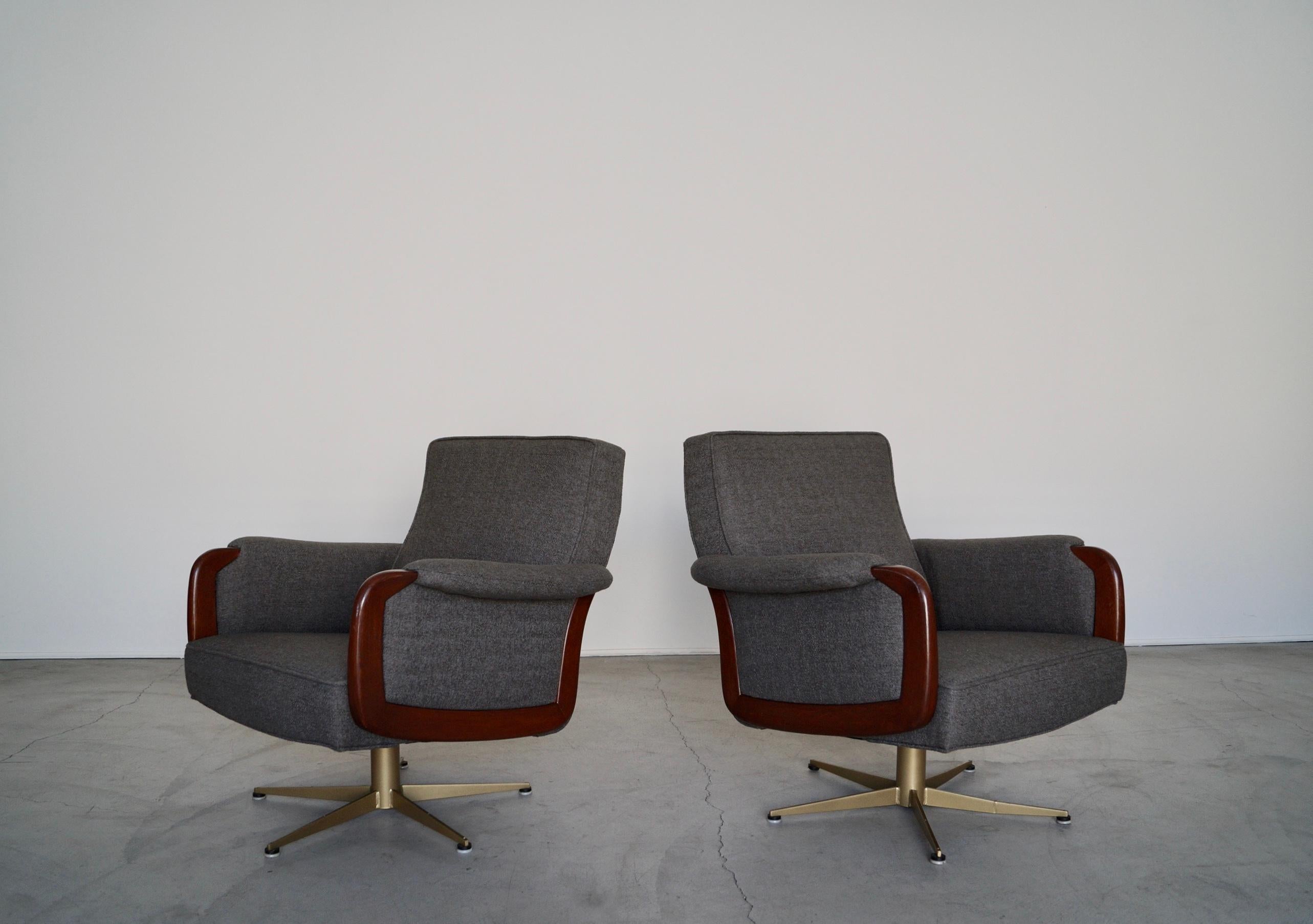 1970's Mid-Century Modern Swivel Lounge Chairs - a Pair In Excellent Condition For Sale In Burbank, CA