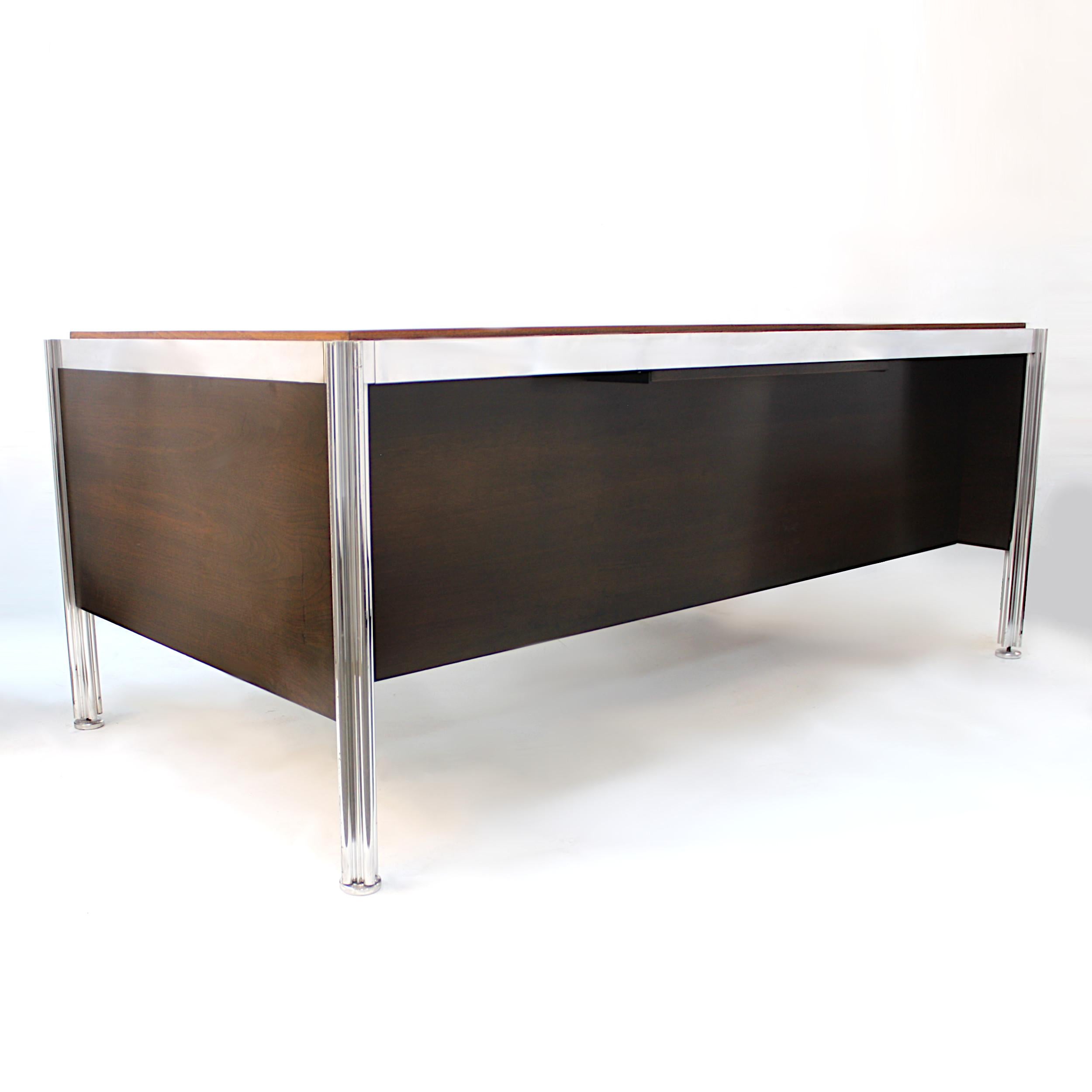 Cast 1970s Mid-Century Modern Walnut and Aluminum Executive Desk by George Ciancimino