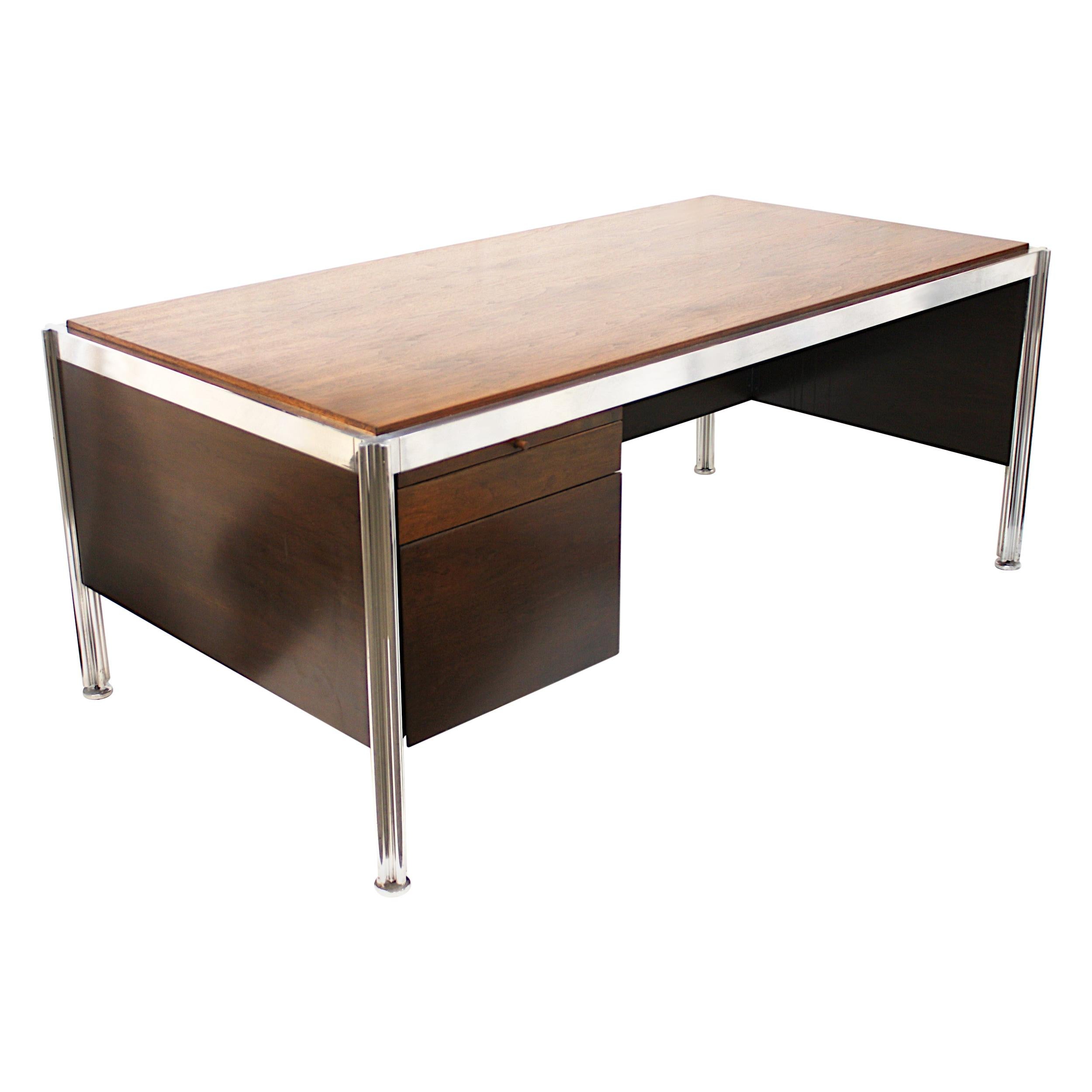 1970s Mid-Century Modern Walnut and Aluminum Executive Desk by George Ciancimino
