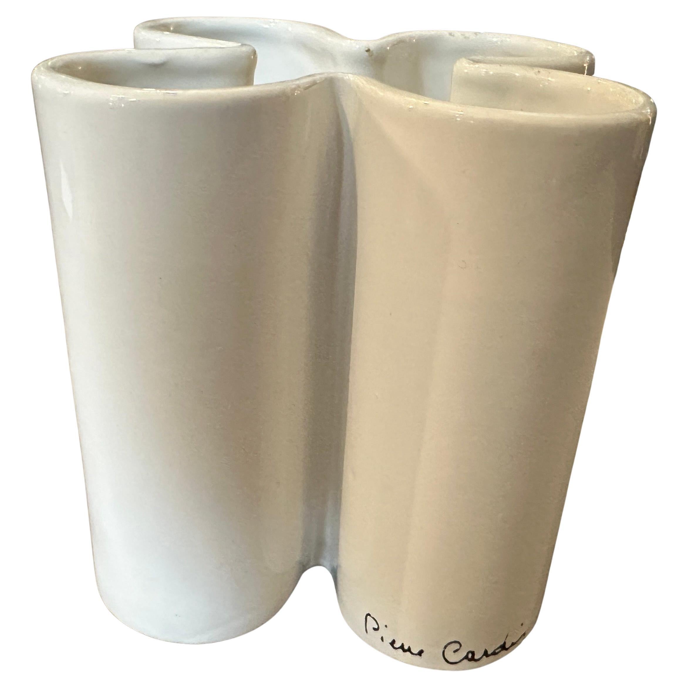 1970s Mid-Century Modern White Ceramic Vase by Pierre Cardin For Sale