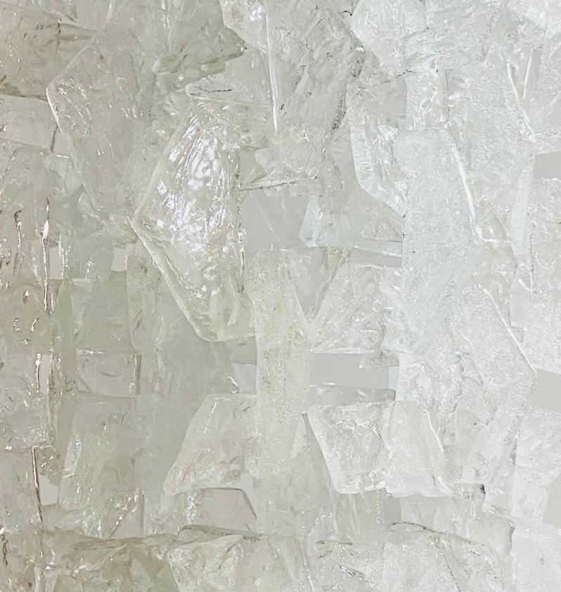 1970er Mid-Century Modern Weißes Murano Glas Cascade Kronleuchter von Mazzega im Angebot 1