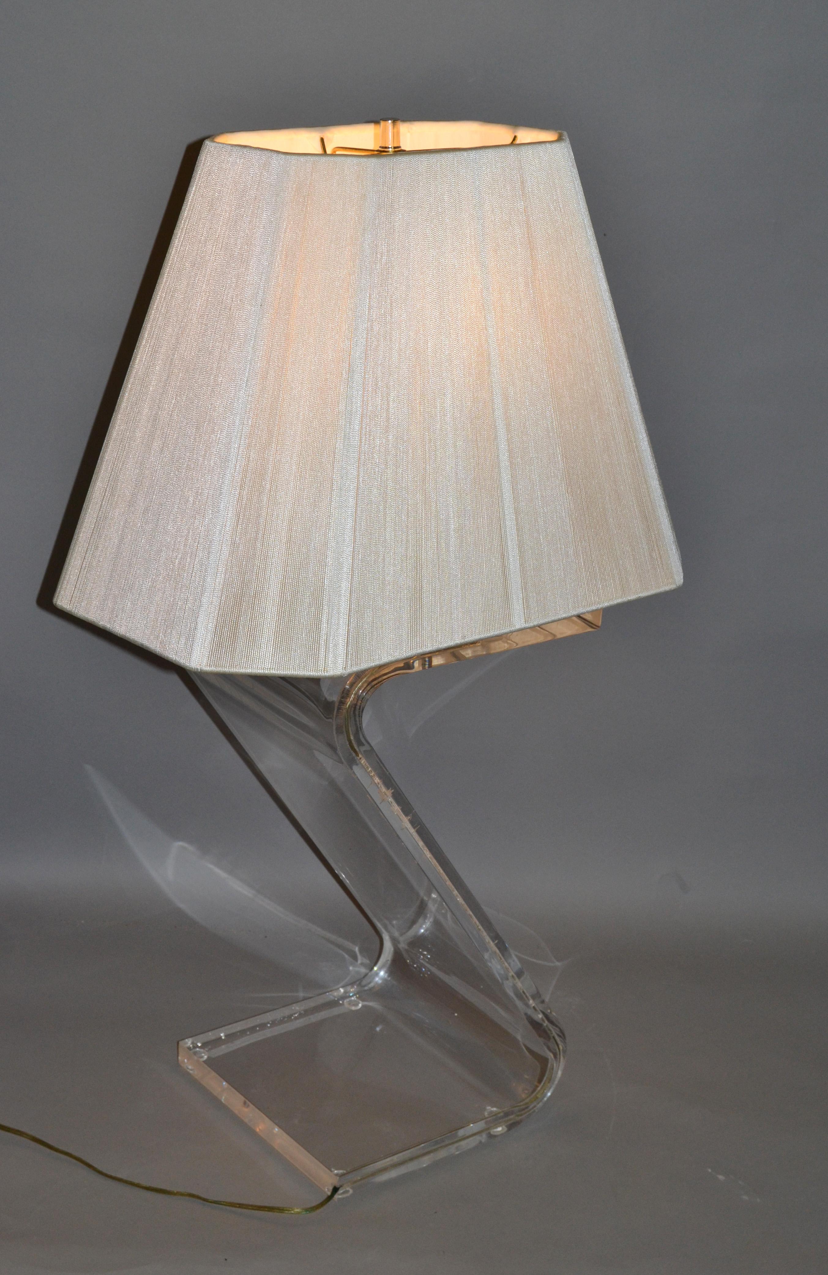 Fabric 1970s Mid-Century Modern Z Lucite and Chrome Floor Lamp Plissé Shade For Sale