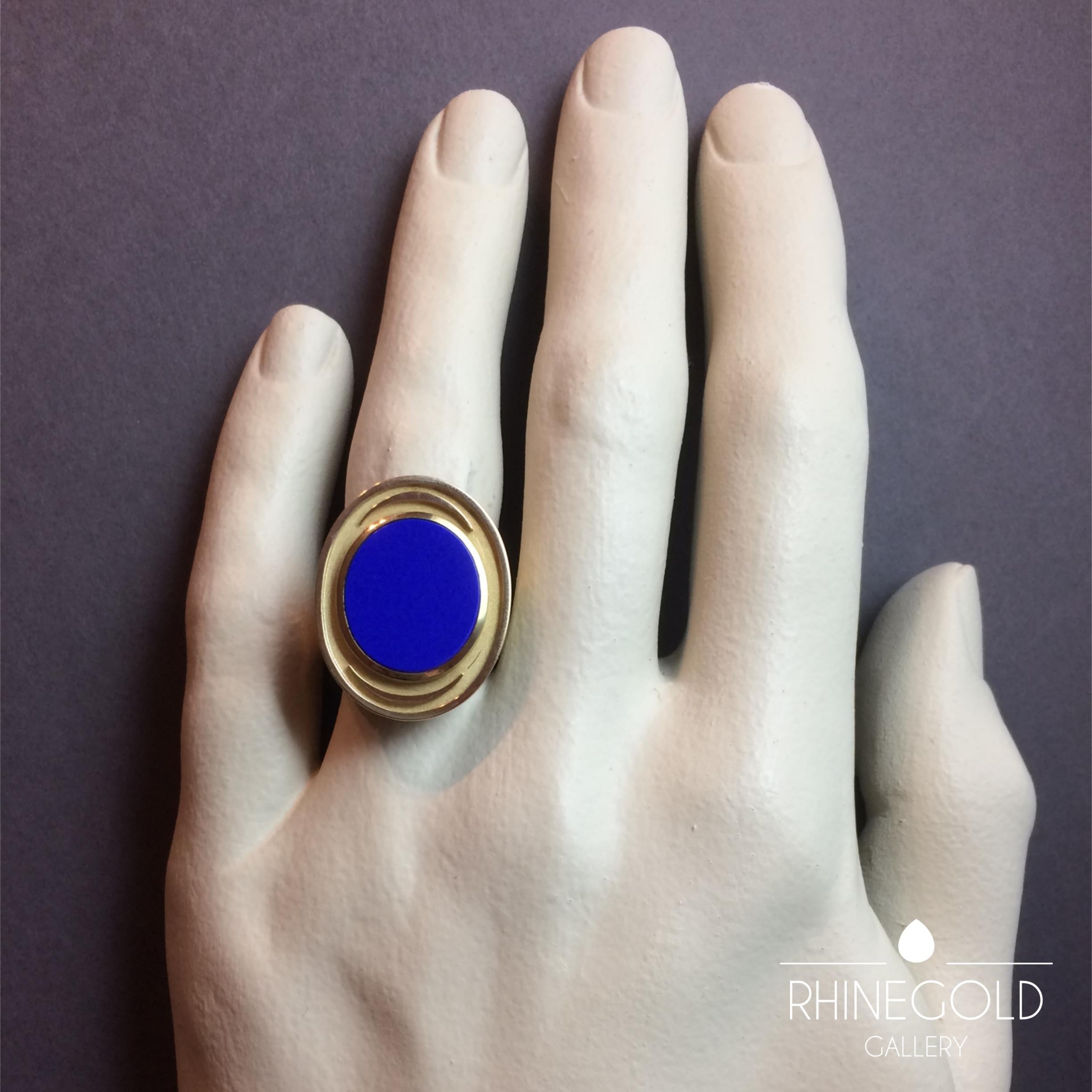 Men's 1970s Mid-Century Modernist Lapis Lazuli Gold Gents Men’s Signet Ring For Sale