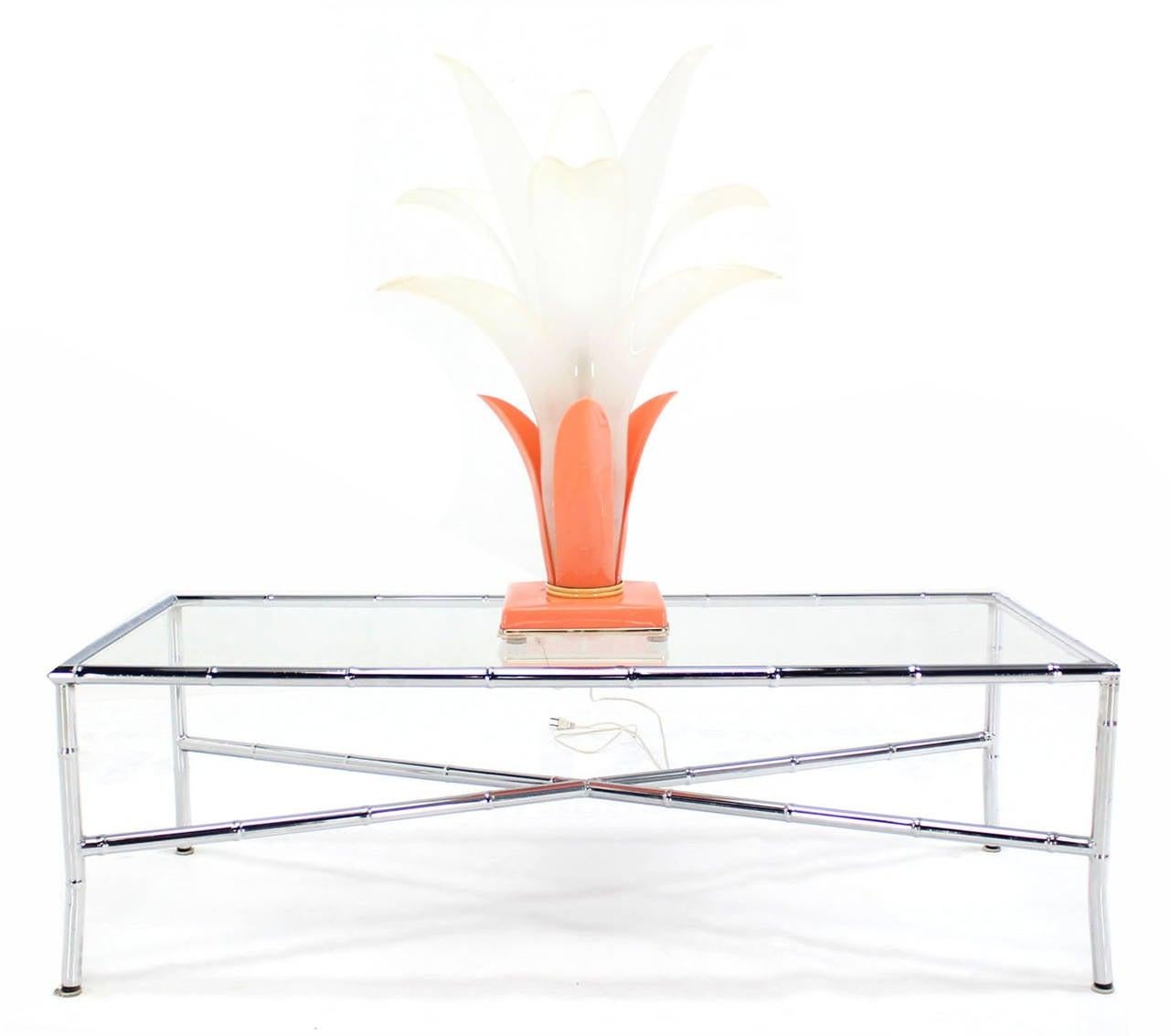 Lucite 1970s Mid Century Molded Bent White Acrylic Lotus Petal Flower Table Lamp MINT! For Sale