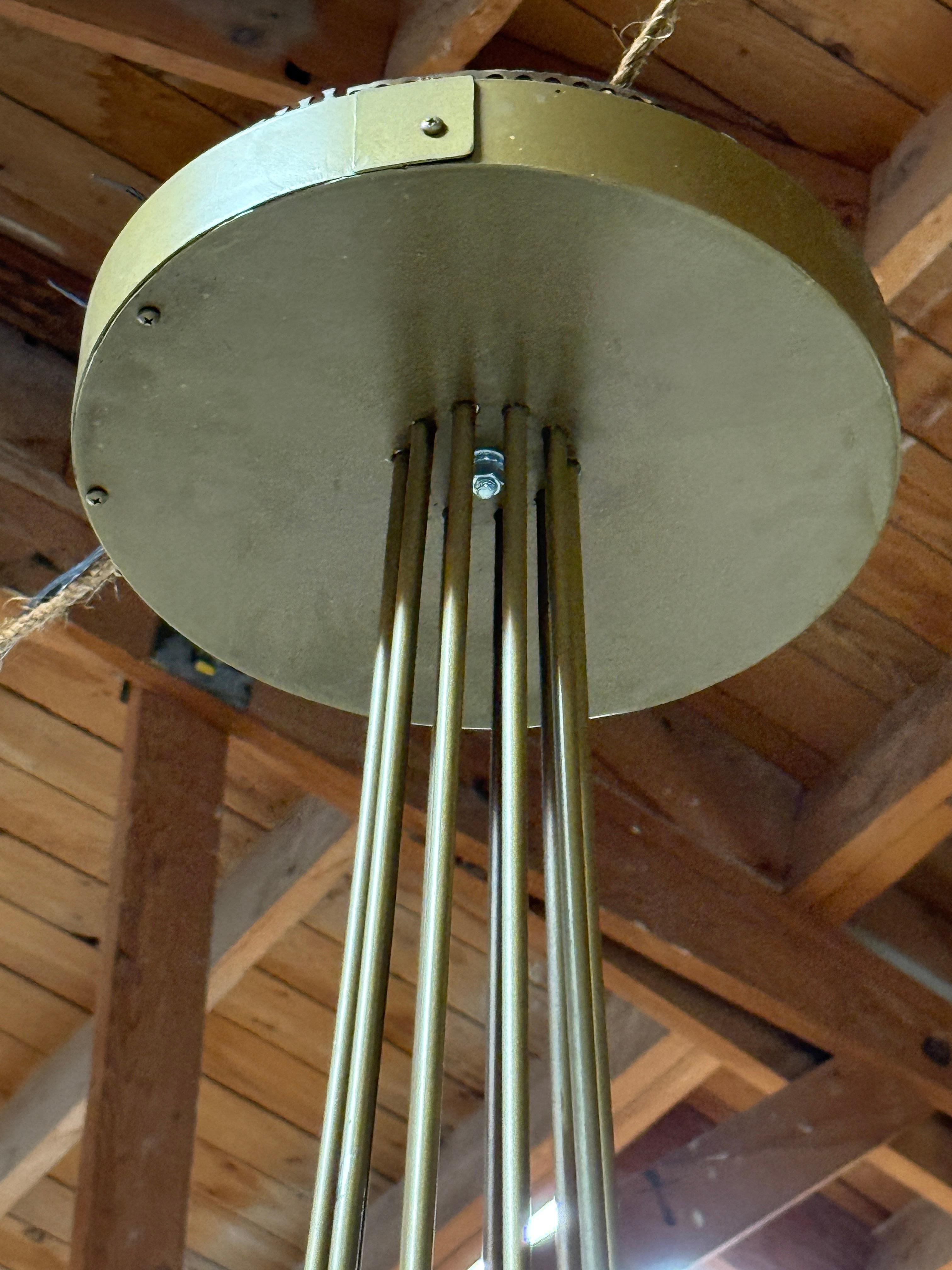 Métal 1970 Mid Century Oversize Italian Chandelier en vente