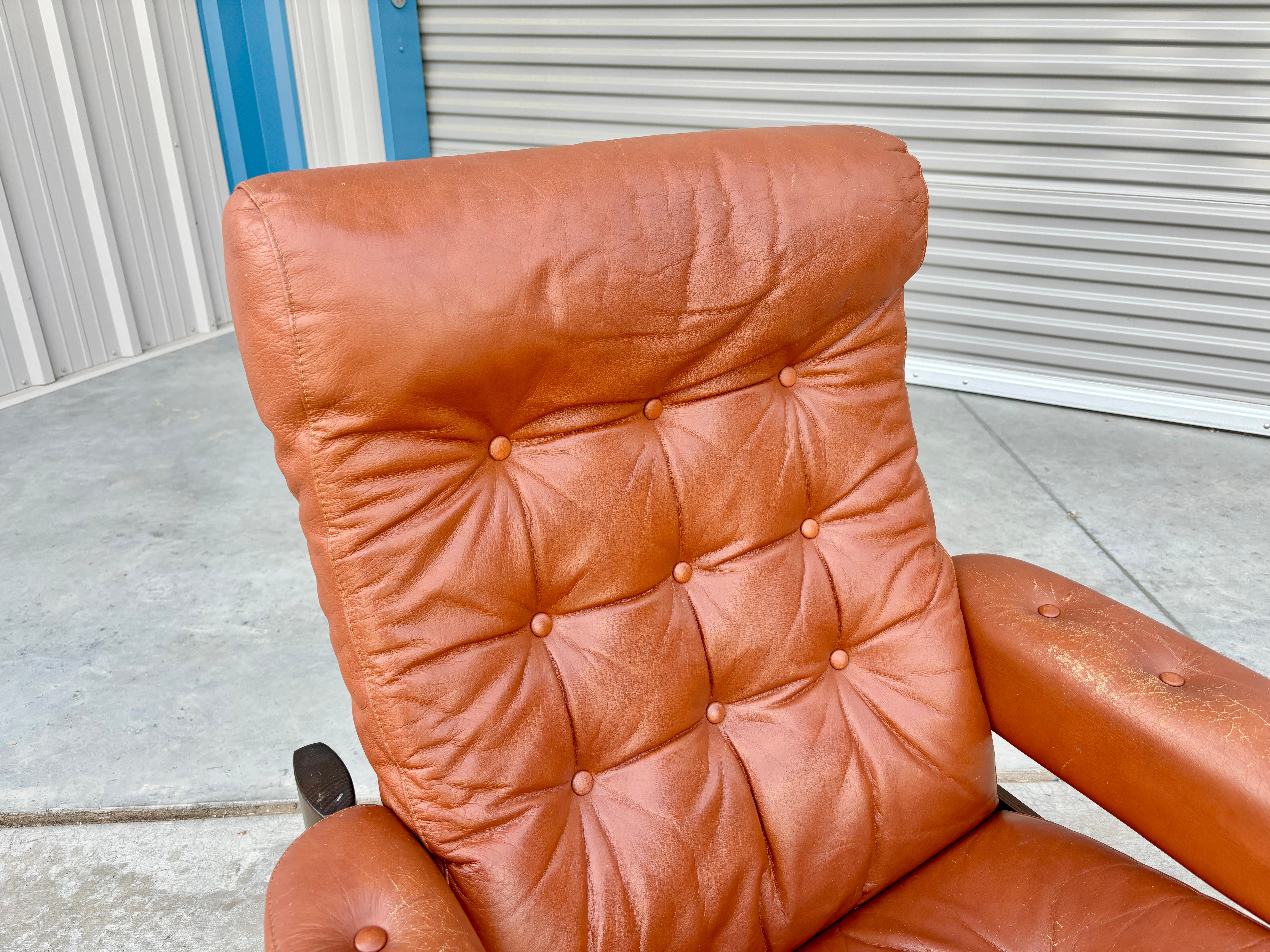 1970er Mid Century Liegestuhl (Moderne der Mitte des Jahrhunderts) im Angebot