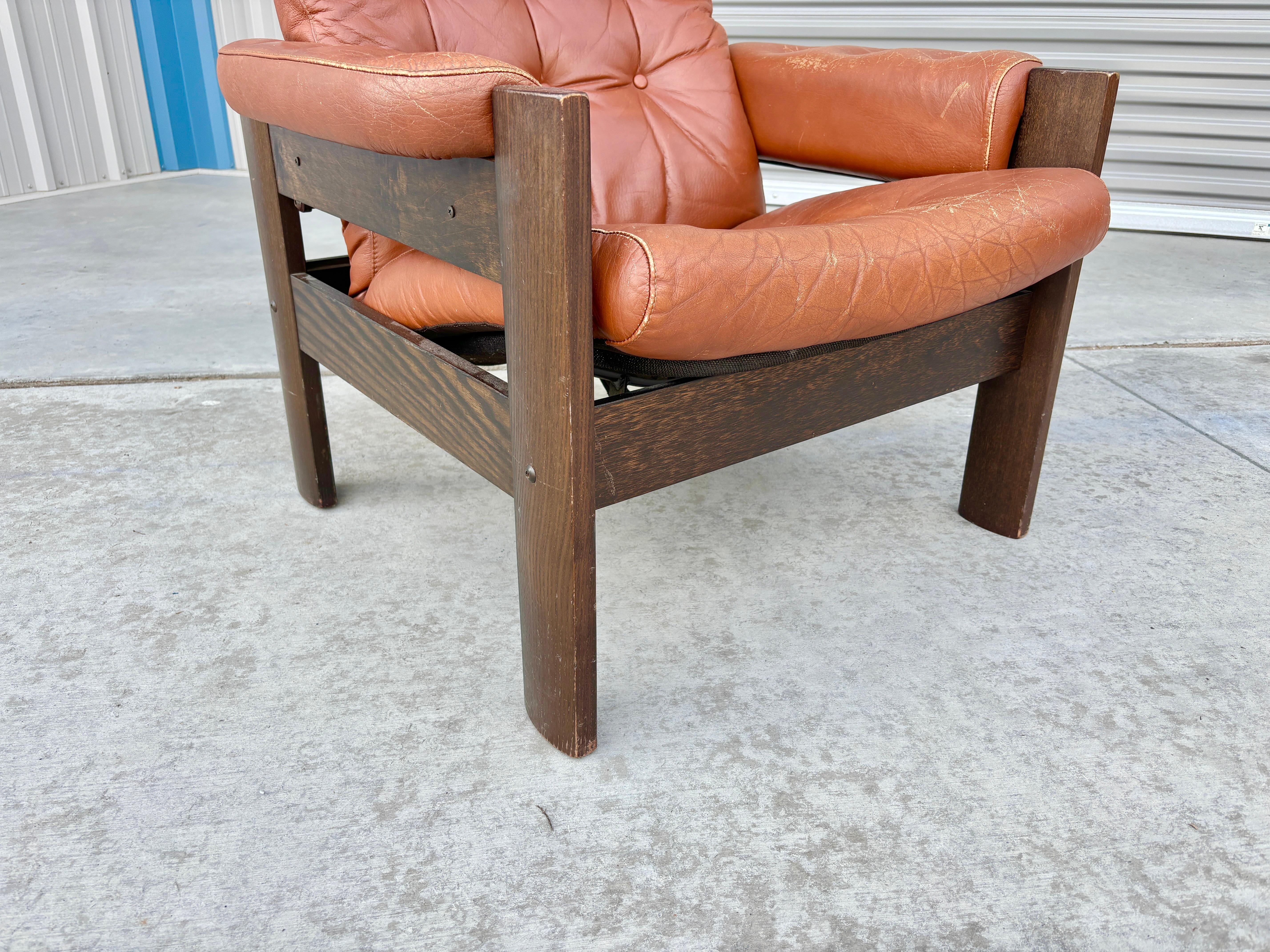 1970er Mid Century Liegestuhl (Leder) im Angebot