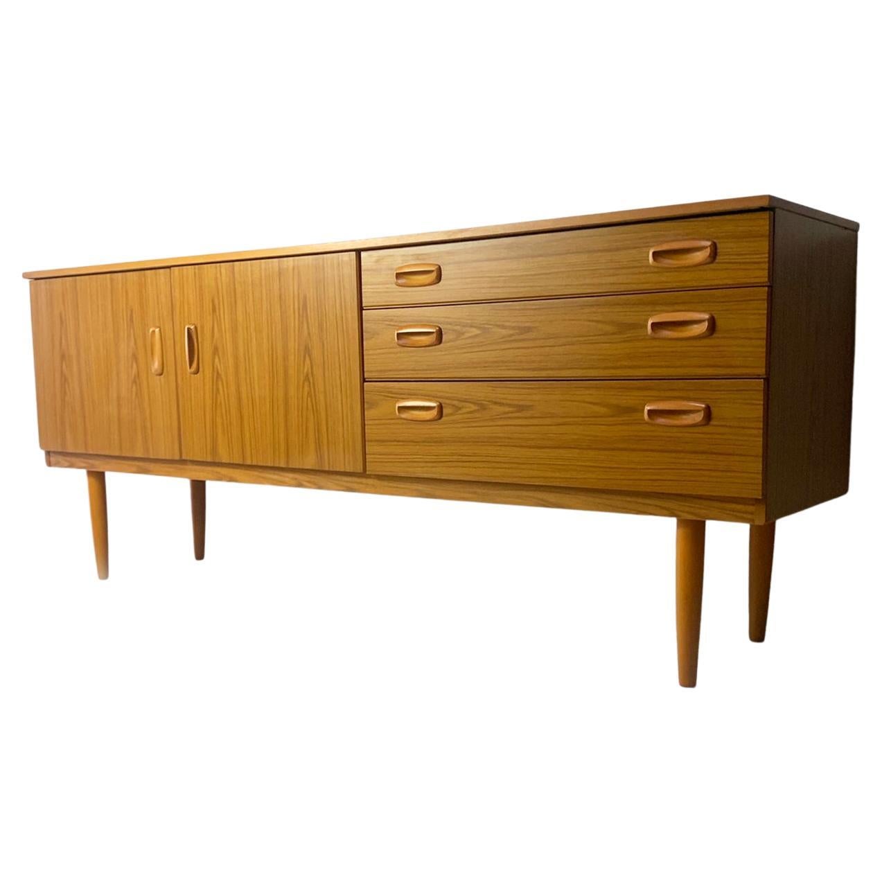 1970’s Mid-Century Sideboard by Schreiber Furniture For Sale