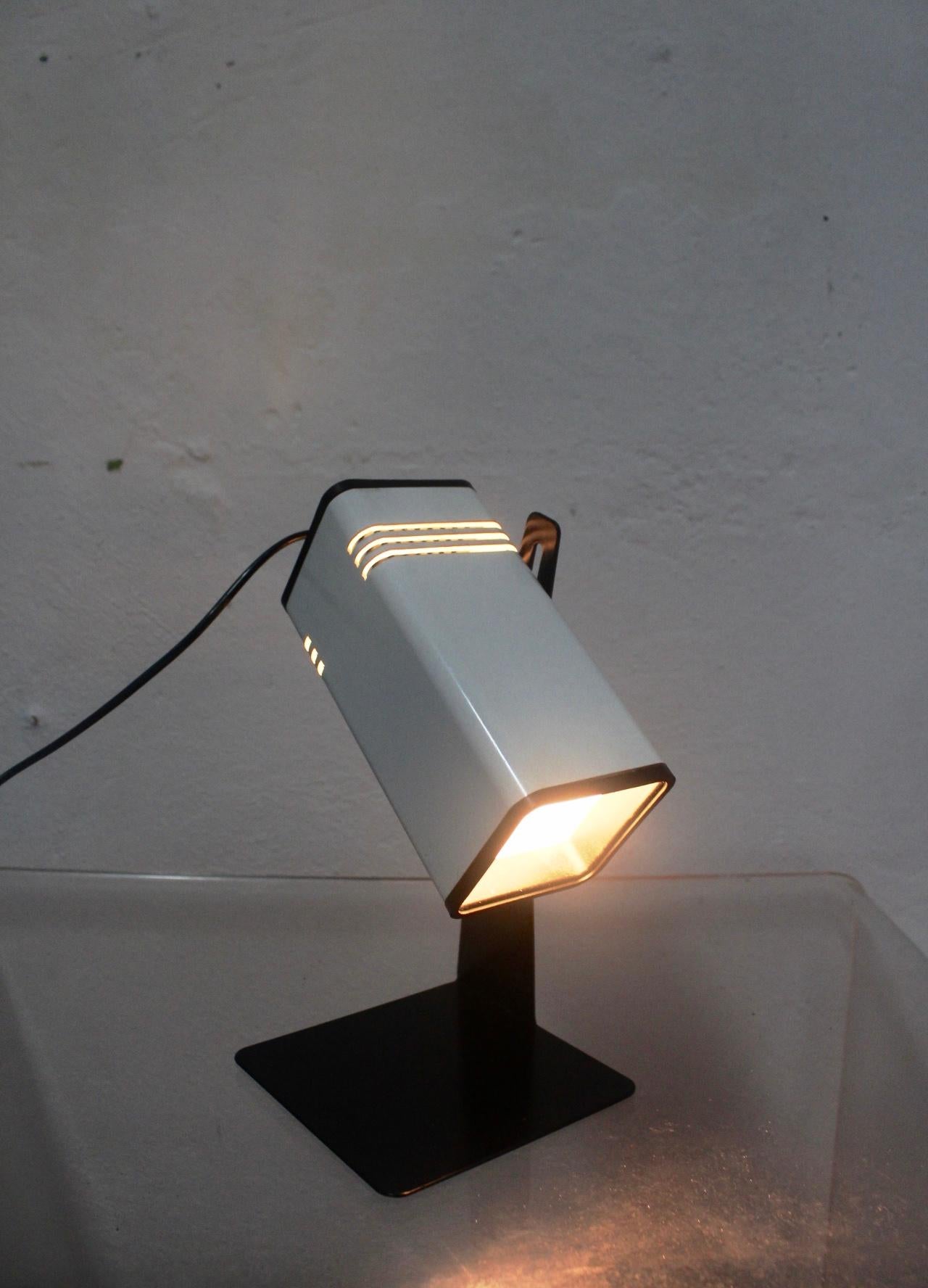 1970s Midcentury Table Lamp from Fase (Ende des 20. Jahrhunderts) im Angebot