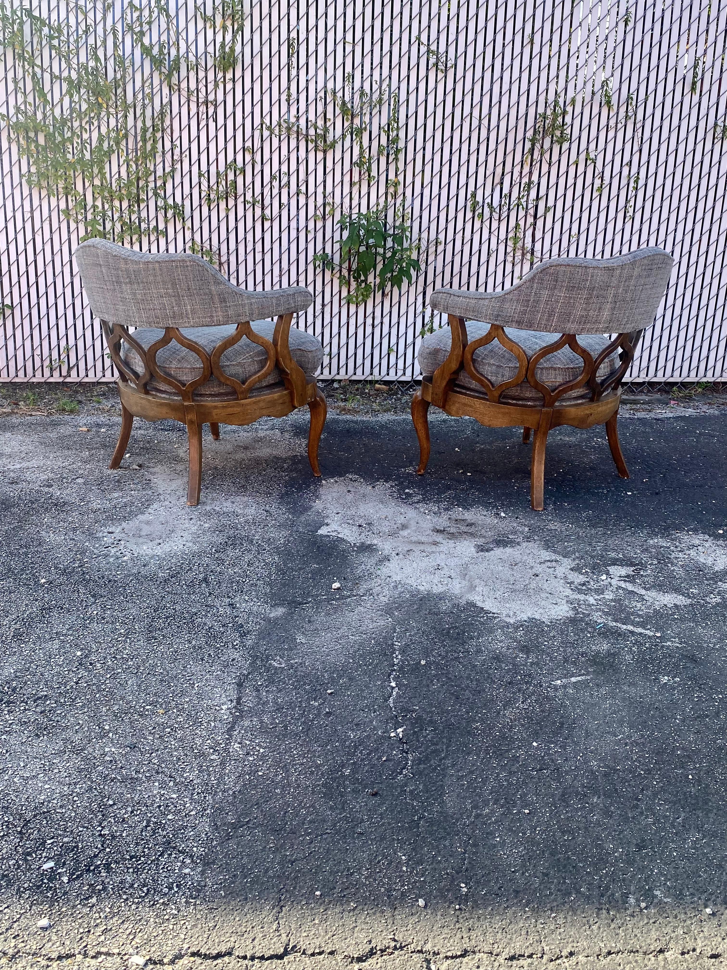 1970s  Mid Century Sculptural Curved Barrel Tweed Wood Chairs, Set of 2 In Good Condition For Sale In Fort Lauderdale, FL