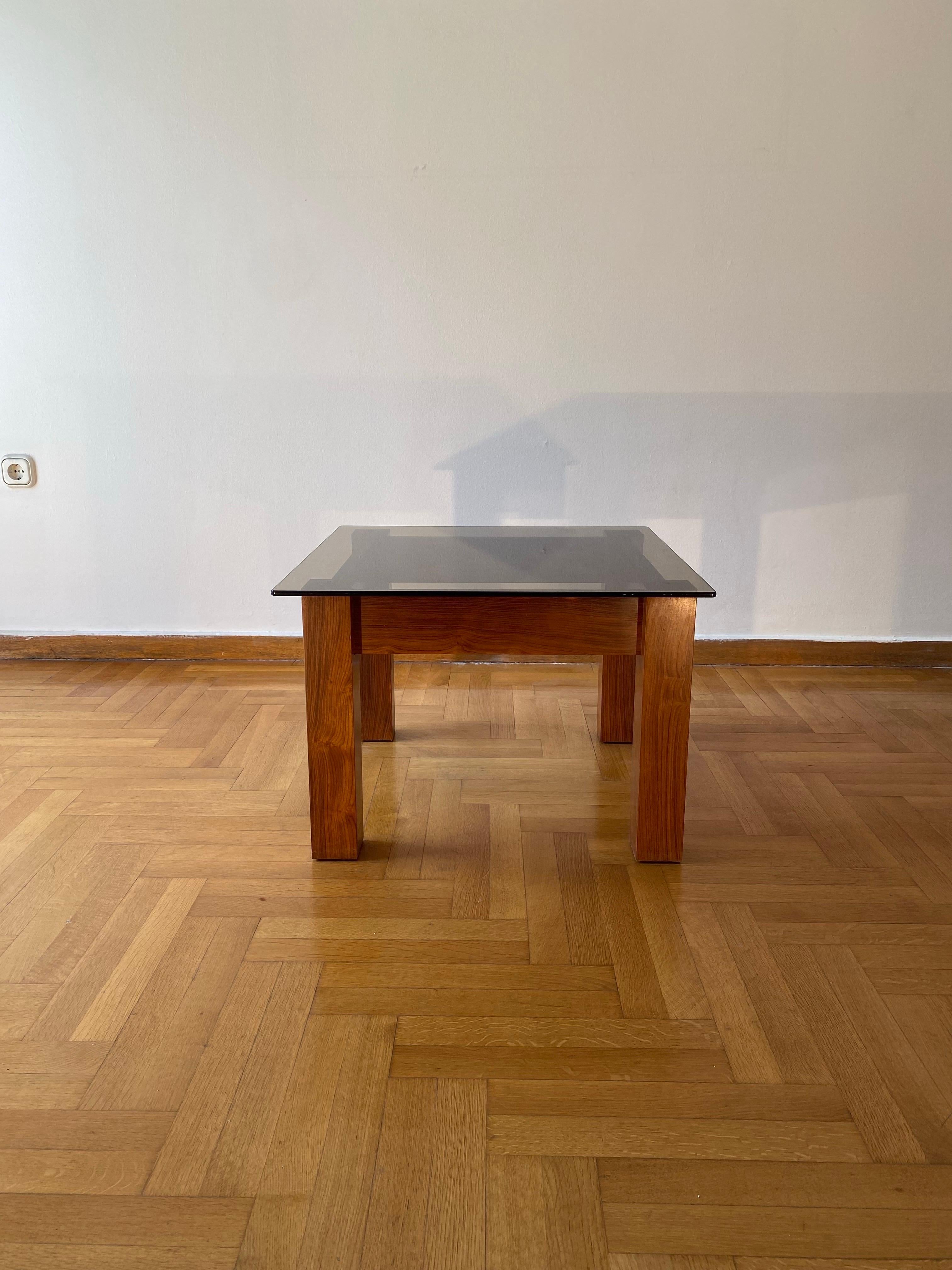 Mid-Century Modern 1970 MidCentury Brutalist Smoked Glass Side Table en vente