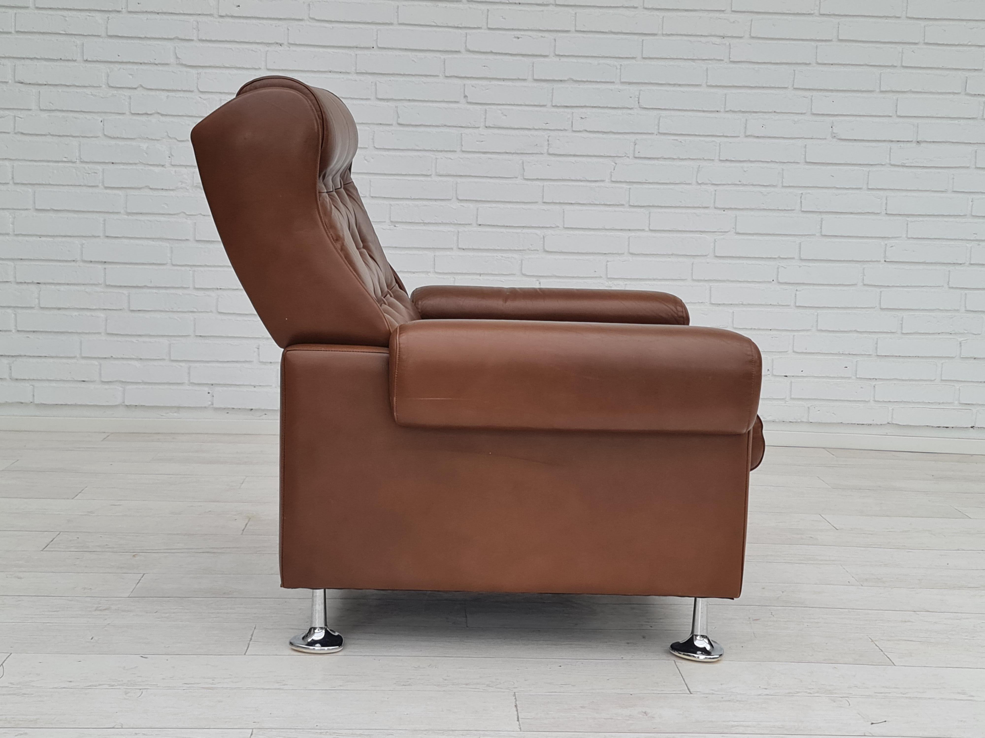 Steel 1970s, midcentury Danish leather loungechair, original condition For Sale