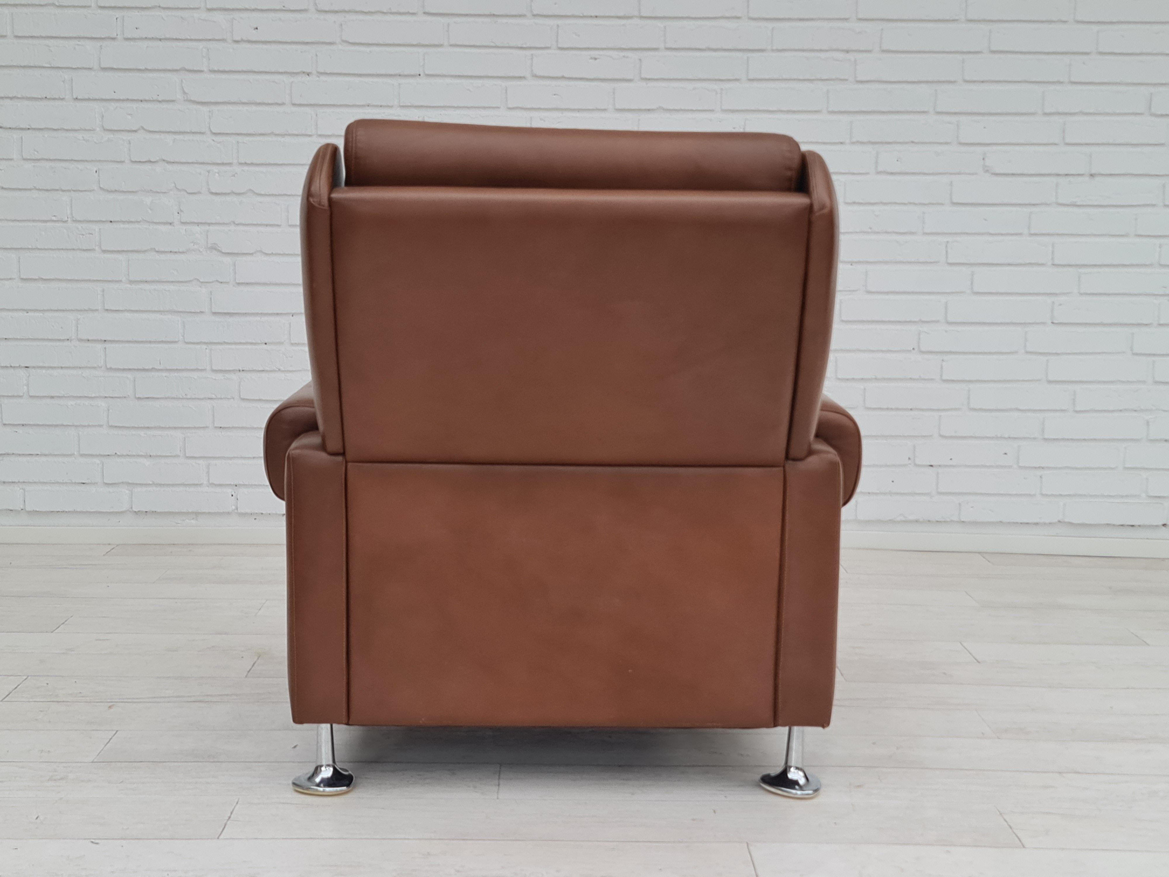 Sillón danés de cuero de mediados de siglo, años 70, estado original Acero en venta