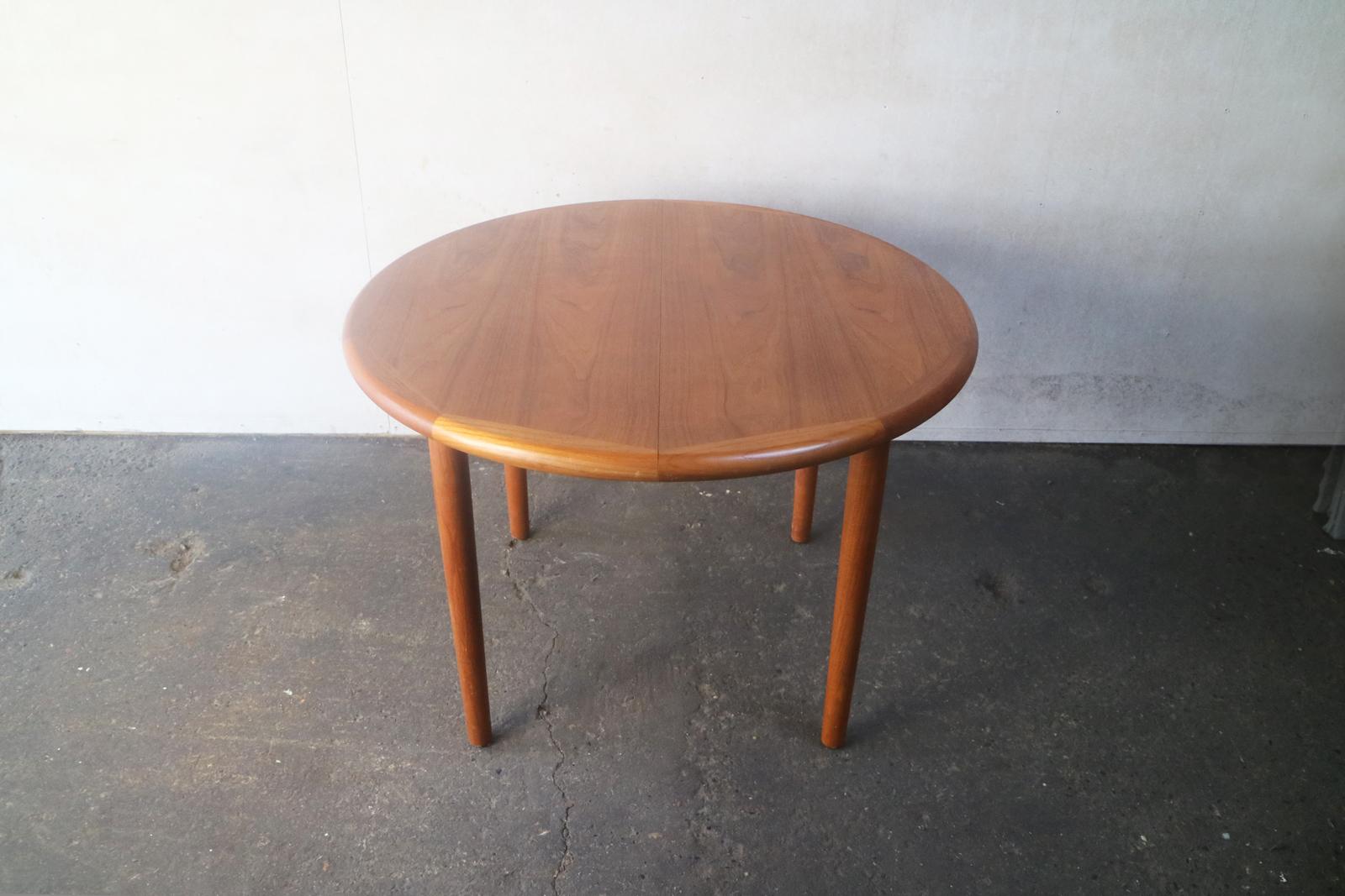 1970s Midcentury Danish Table and Four G Plan Dining Chairs For Sale 9