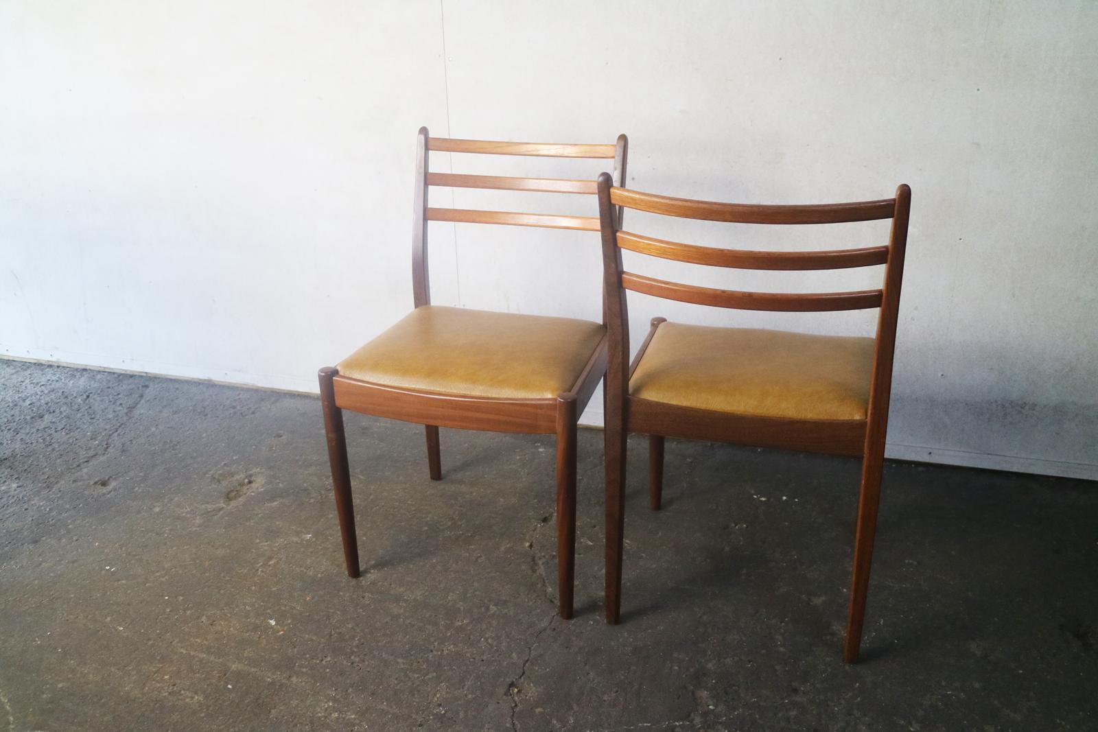 1970s Midcentury Danish Table and Four G Plan Dining Chairs For Sale 2