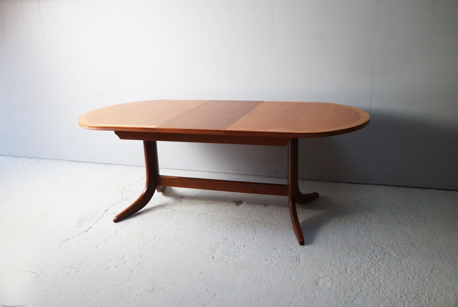 nathan extending dining table