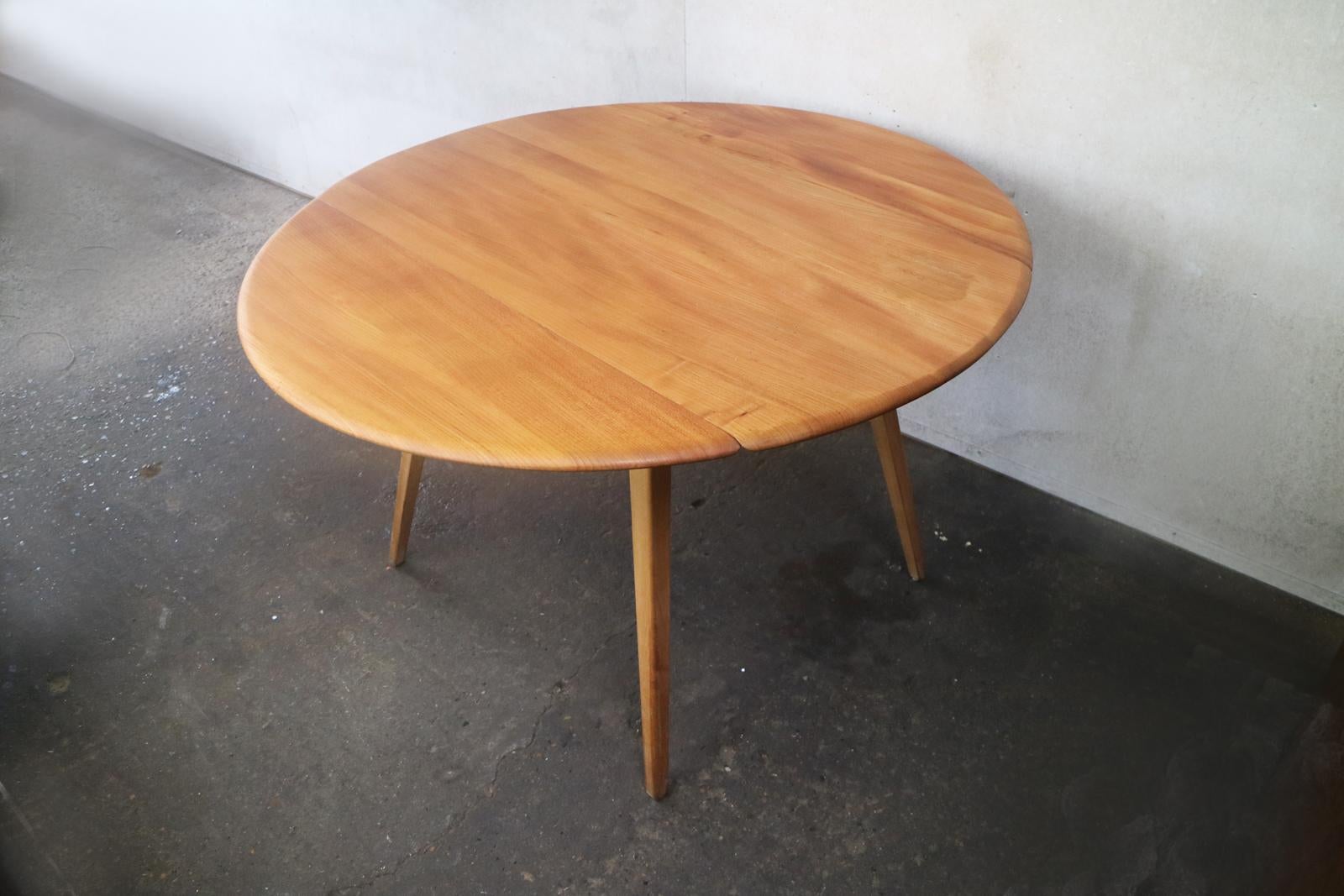 Mid-Century Modern 1970s Midcentury Ercol Drop-Leaf Table For Sale