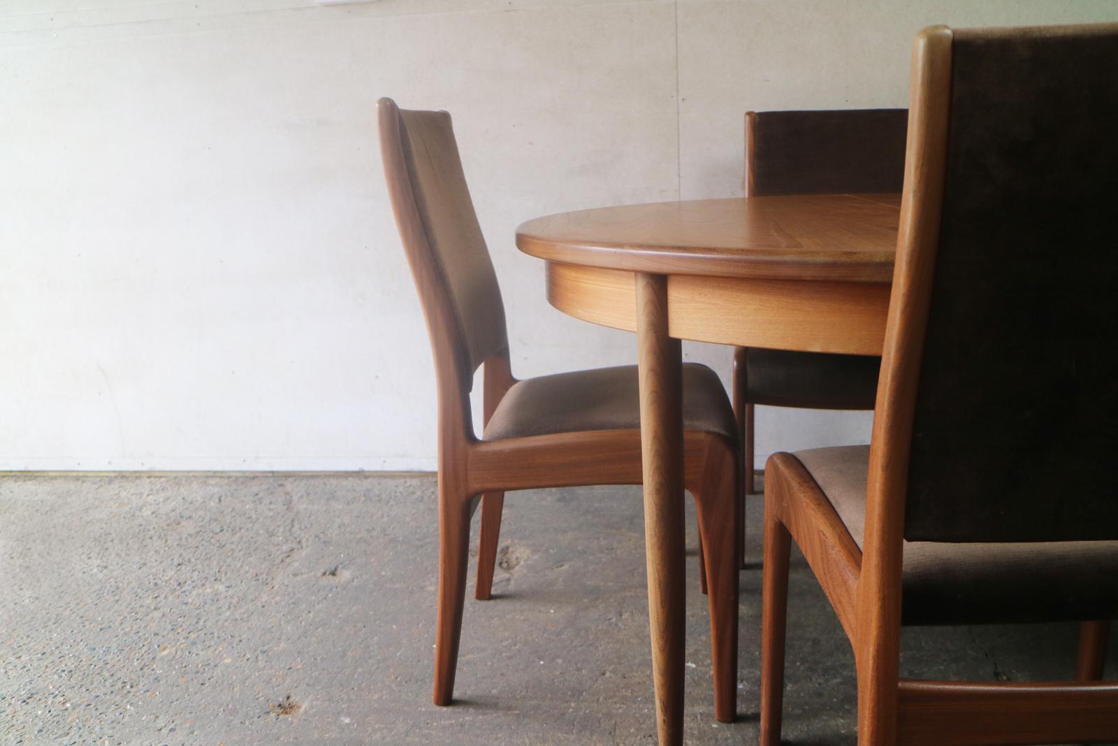 Mid-Century Modern 1970s Midcentury G Plan Dining Table and Chairs For Sale