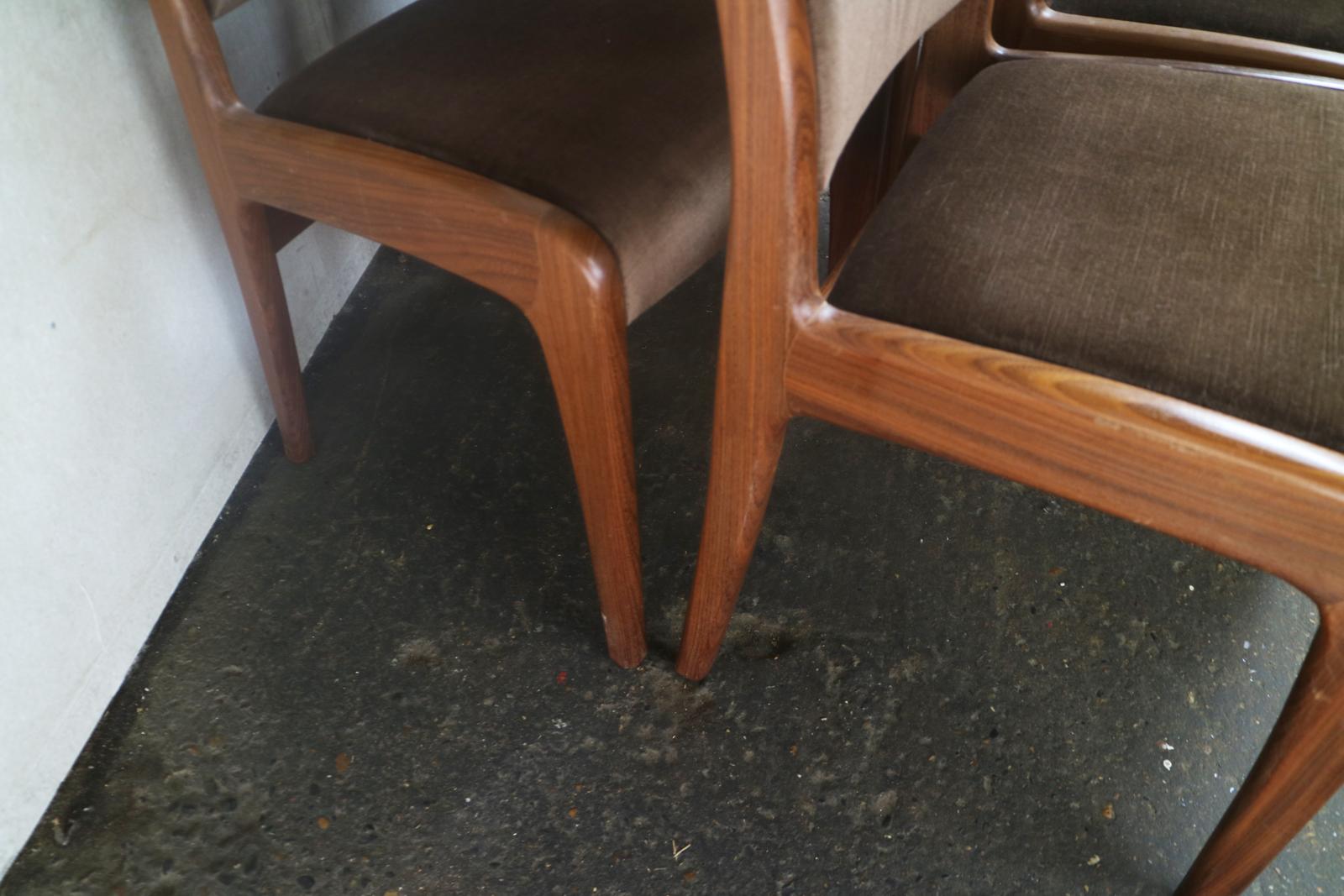 1970s Midcentury G Plan Dining Table and Chairs For Sale 1