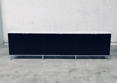 1970's Midcentury Modern Design Credenza by Florence Knoll