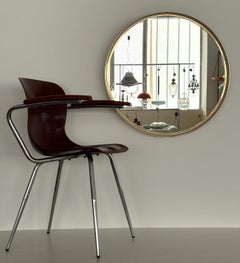 1970s Midcentury Round Wall Mirror by Vereinigte Werkstätten München