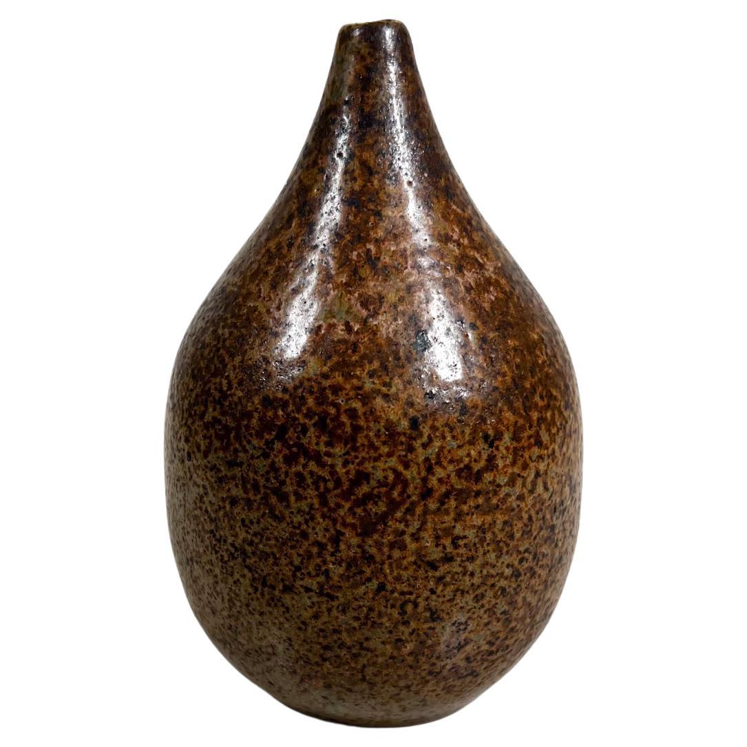 1970s Modern Studio Art Speckled Glazed Weed Pot Bud Vase signed In Good Condition For Sale In Chula Vista, CA