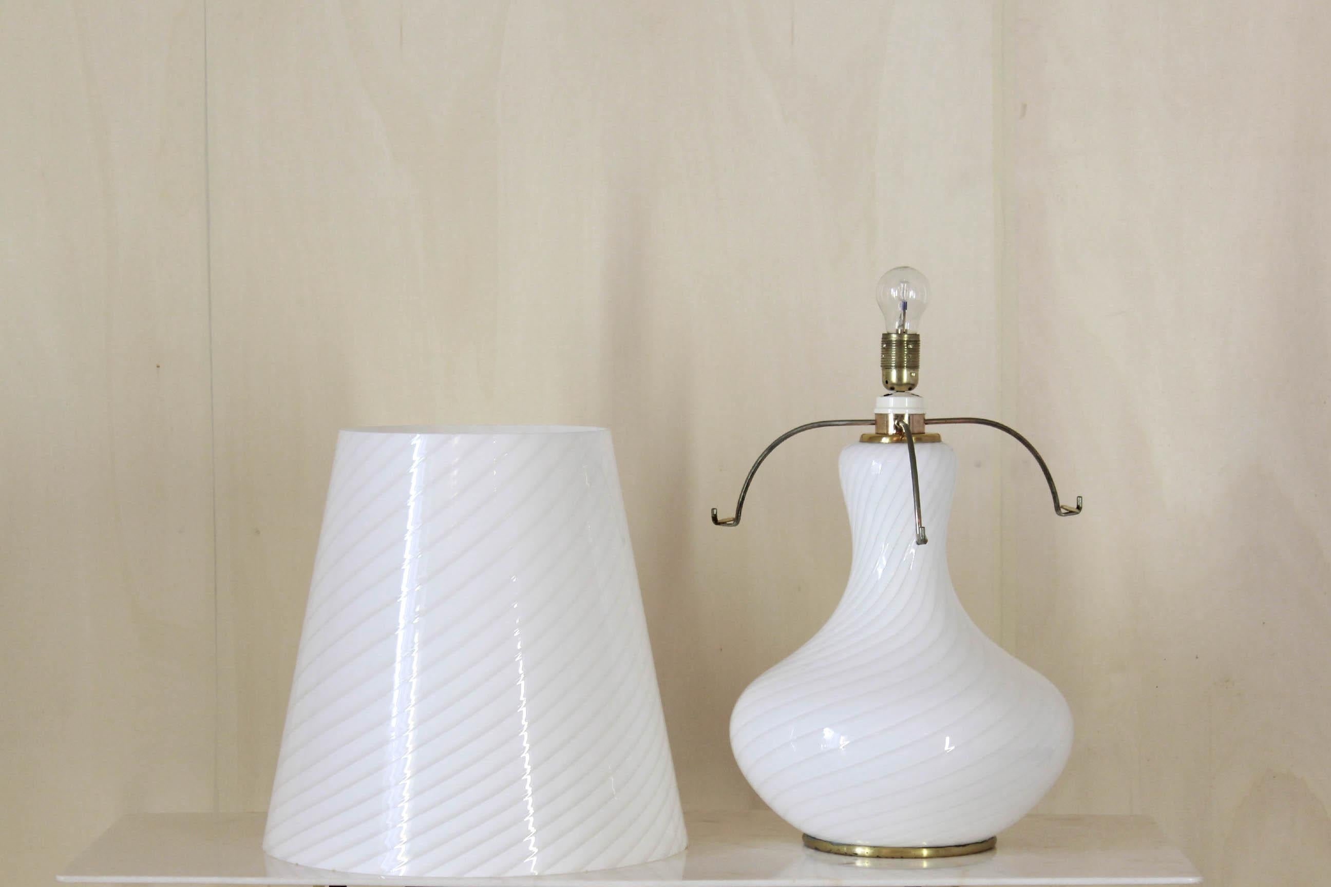 1970s Vintage Table Lamp , Murano design by Moda Luce 7