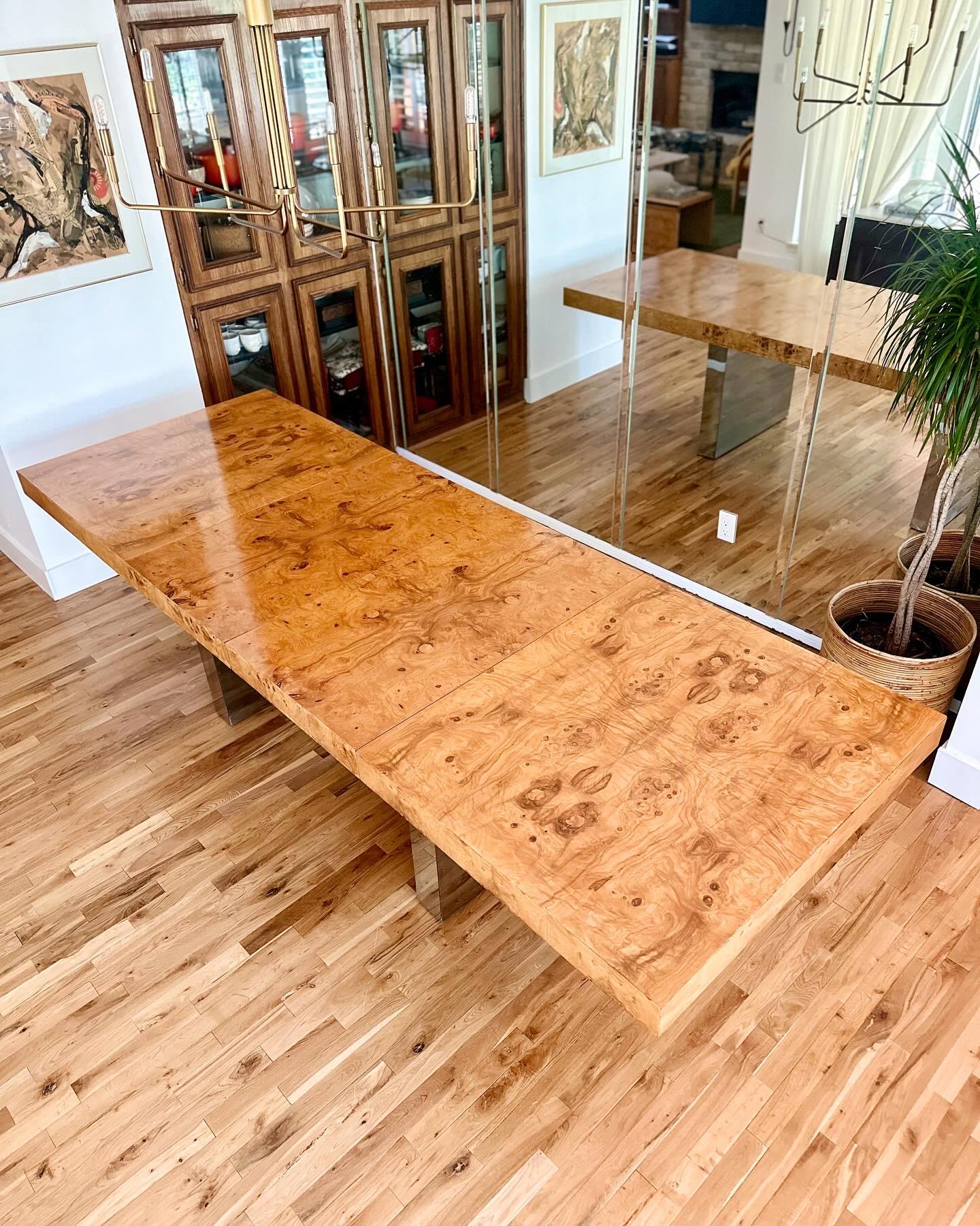 1970s Milo Baughman Extendable Burl and Chrome Dining Table In Good Condition For Sale In Houston, TX