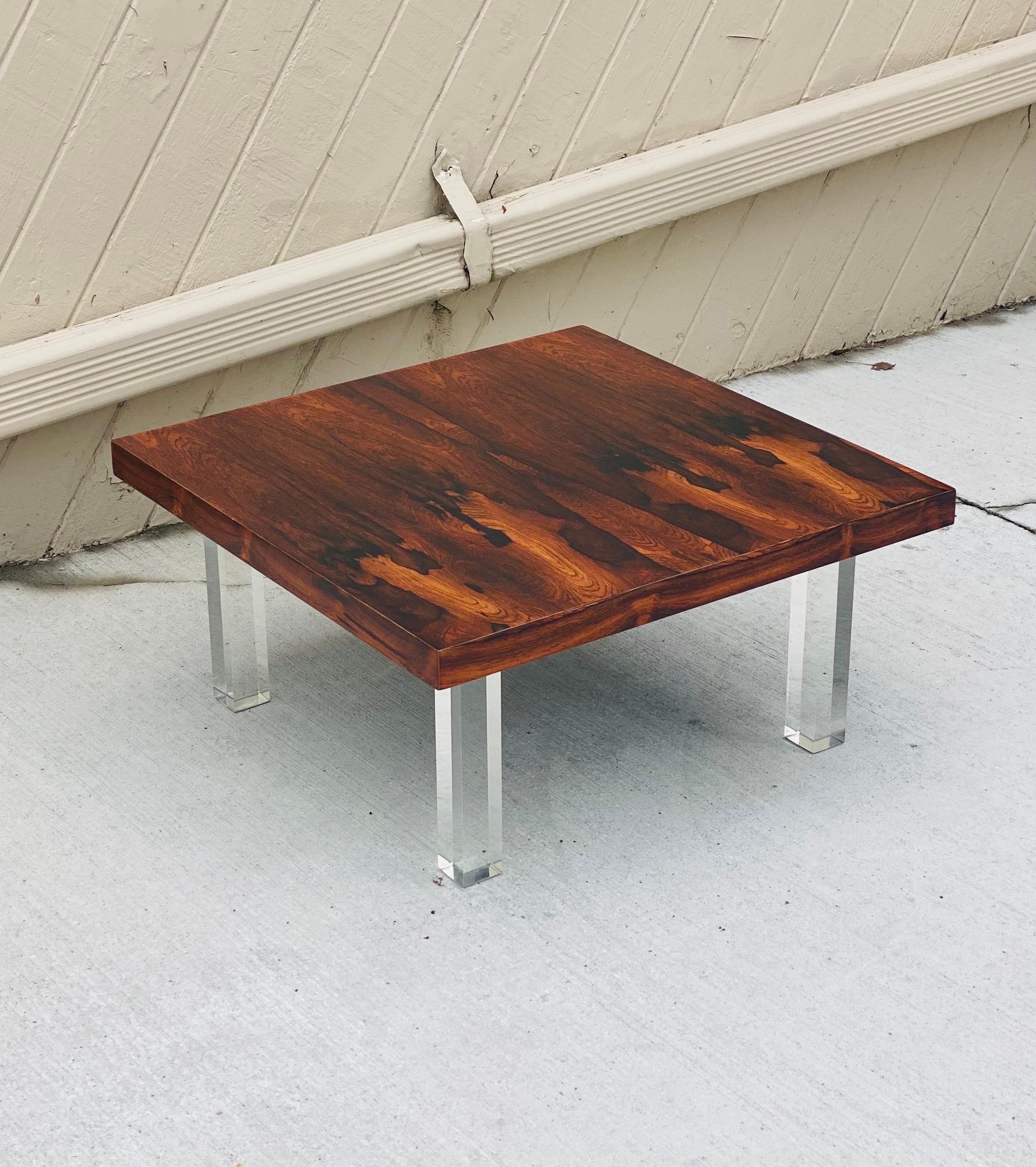 Mid-Century Modern 1970s Milo Baughman for Thayer Coggin Rosewood and Lucite Square Coffee Table For Sale