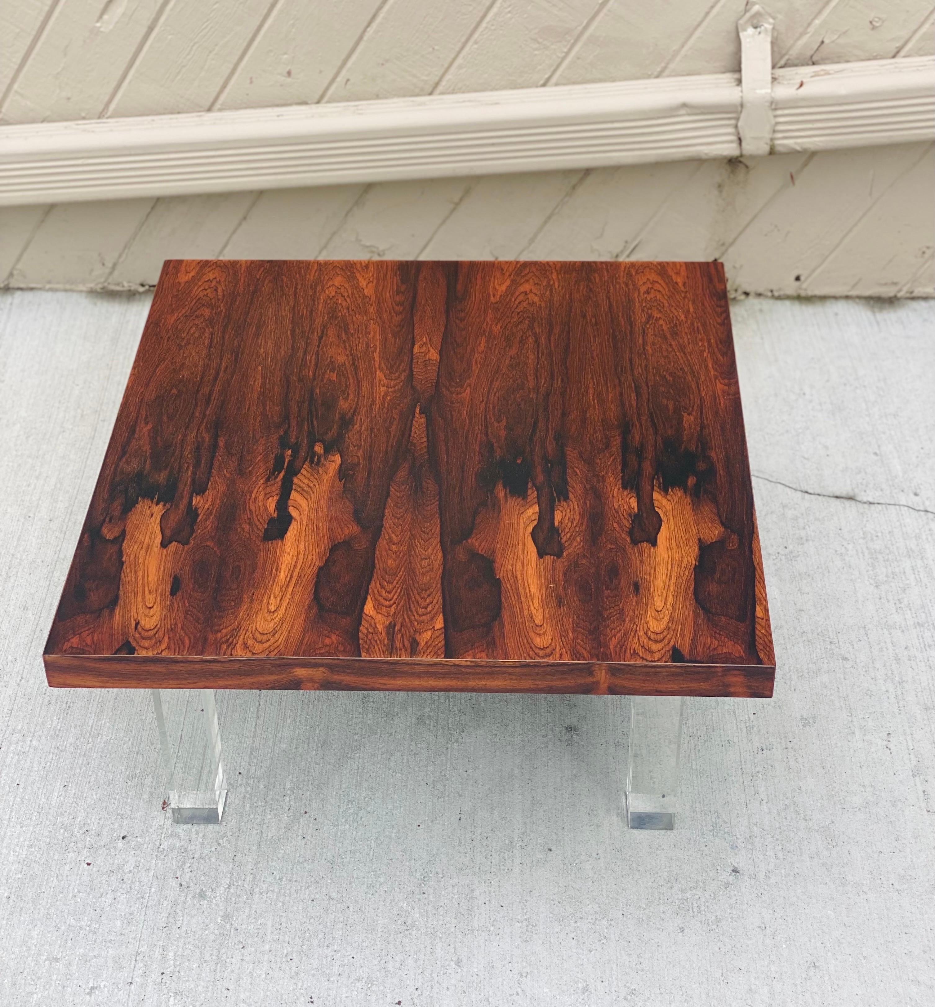 1970s Milo Baughman for Thayer Coggin Rosewood and Lucite Square Coffee Table For Sale 1