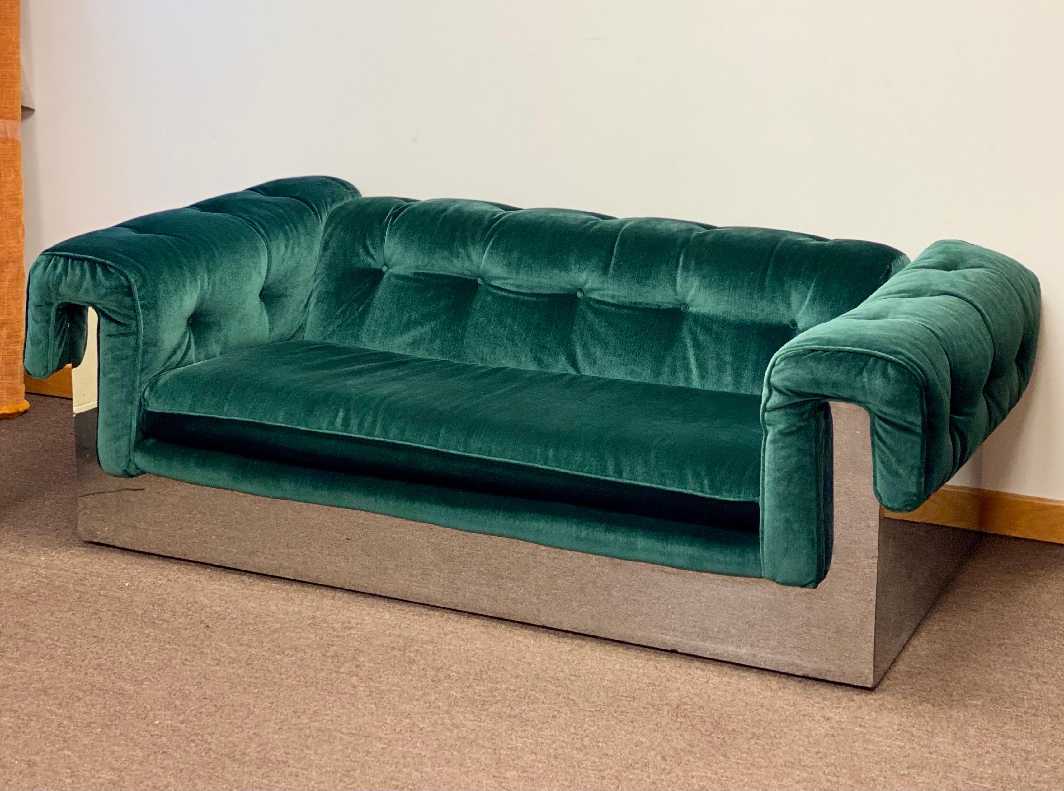 1970s Milo Baughman for Thayer Coggin Tufted Green Velvet & Chrome Wrapped Sofa In Good Condition For Sale In Farmington Hills, MI