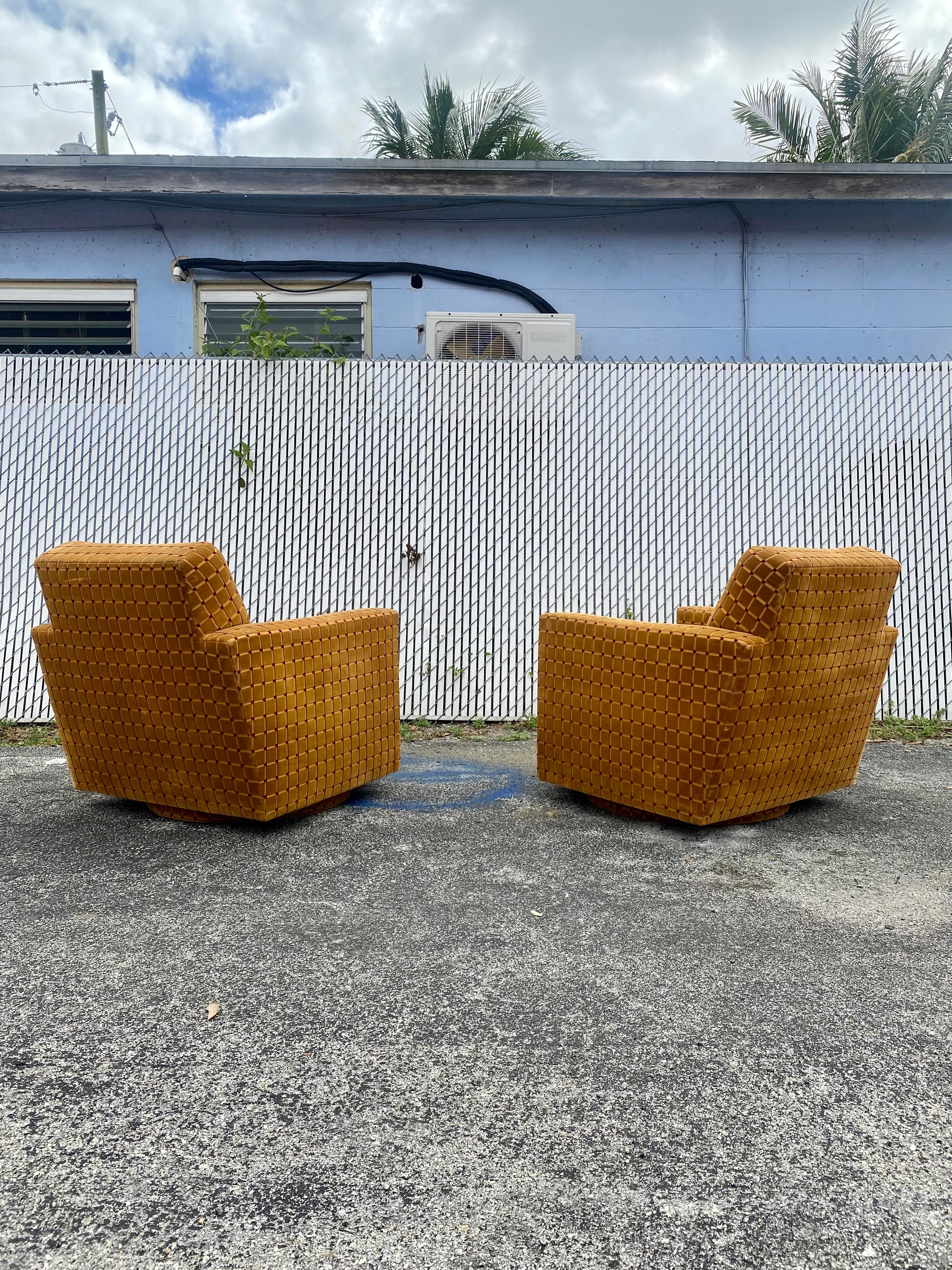 American 1970s Milo Baughman Jack Larsen Velvet Cut Mustard Gold Swivel Chairs, Set of 2 For Sale