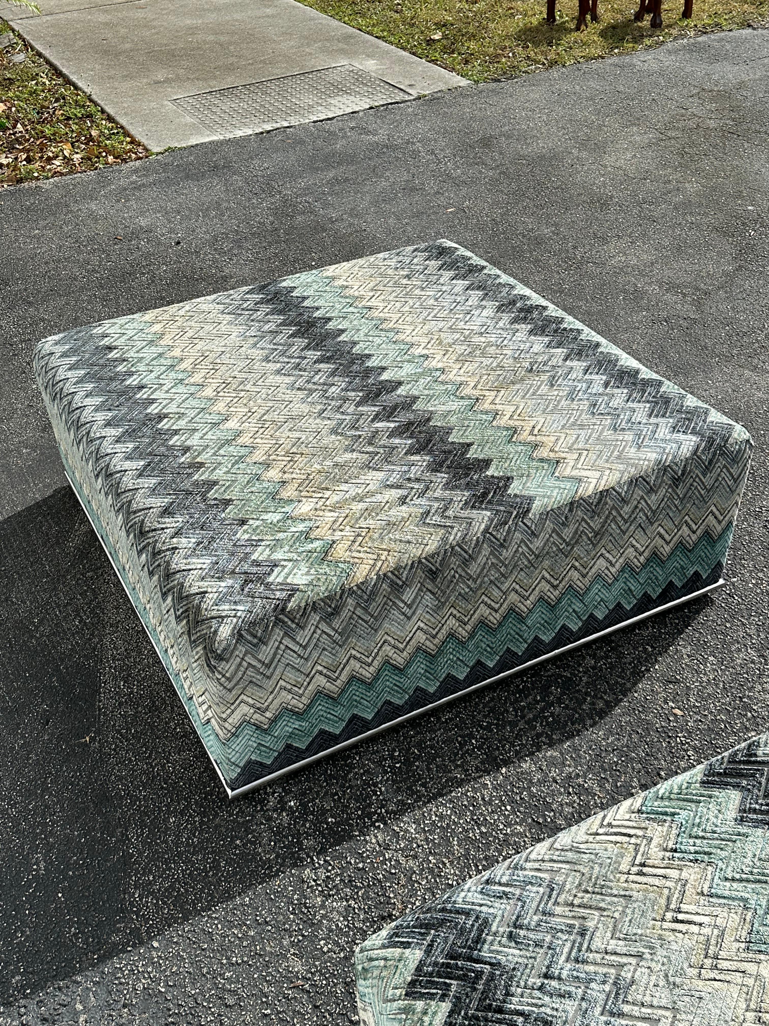Milo Baughman Jack Larsen Samt-Ottoman-Couchtisch, 2er-Set, 1970er Jahre im Angebot 5