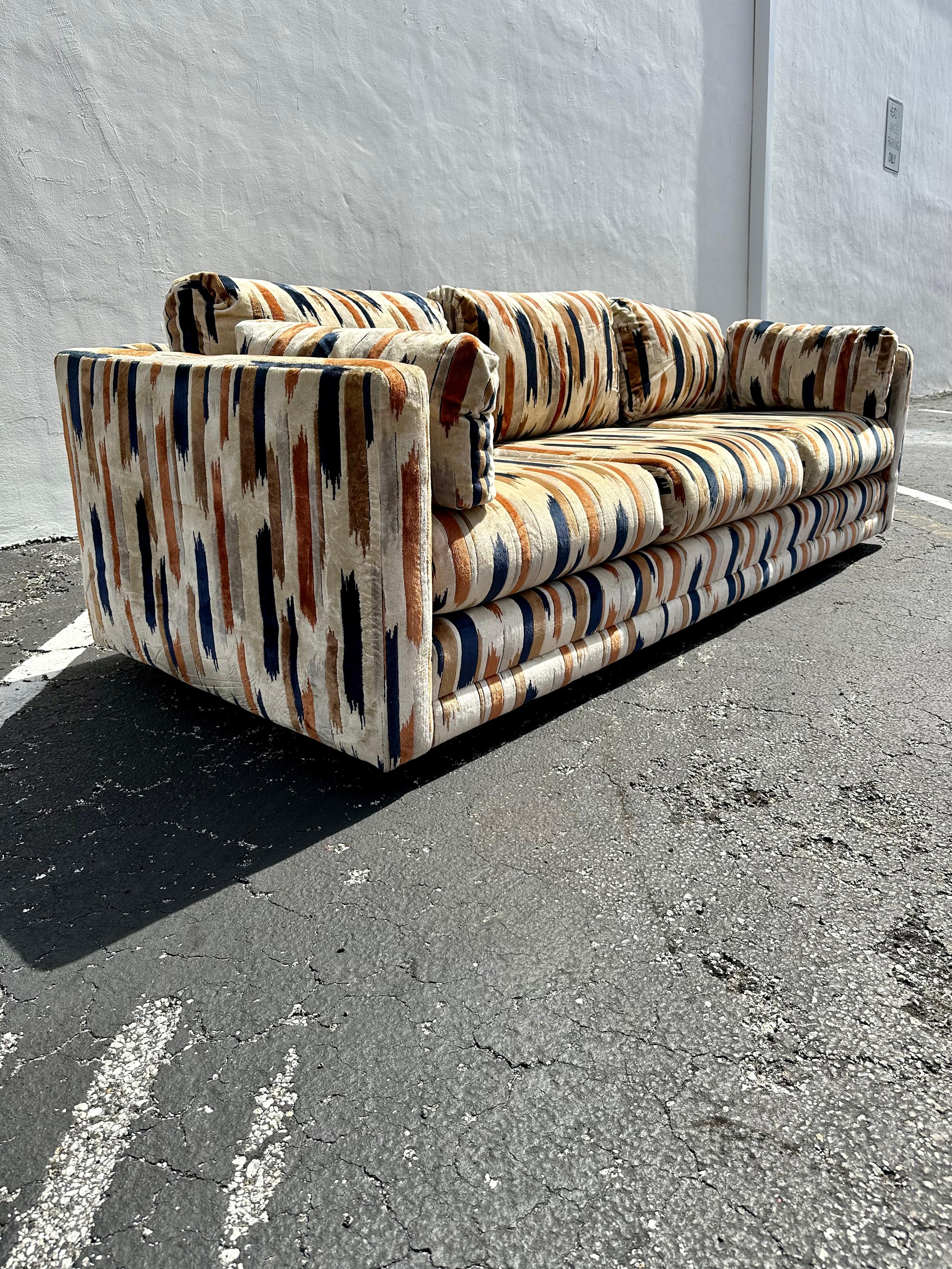 1970s Milo Baughman Jack Lenor Larsen Navy Biege Velvet Tuxedo Sofas, Set of 2 3