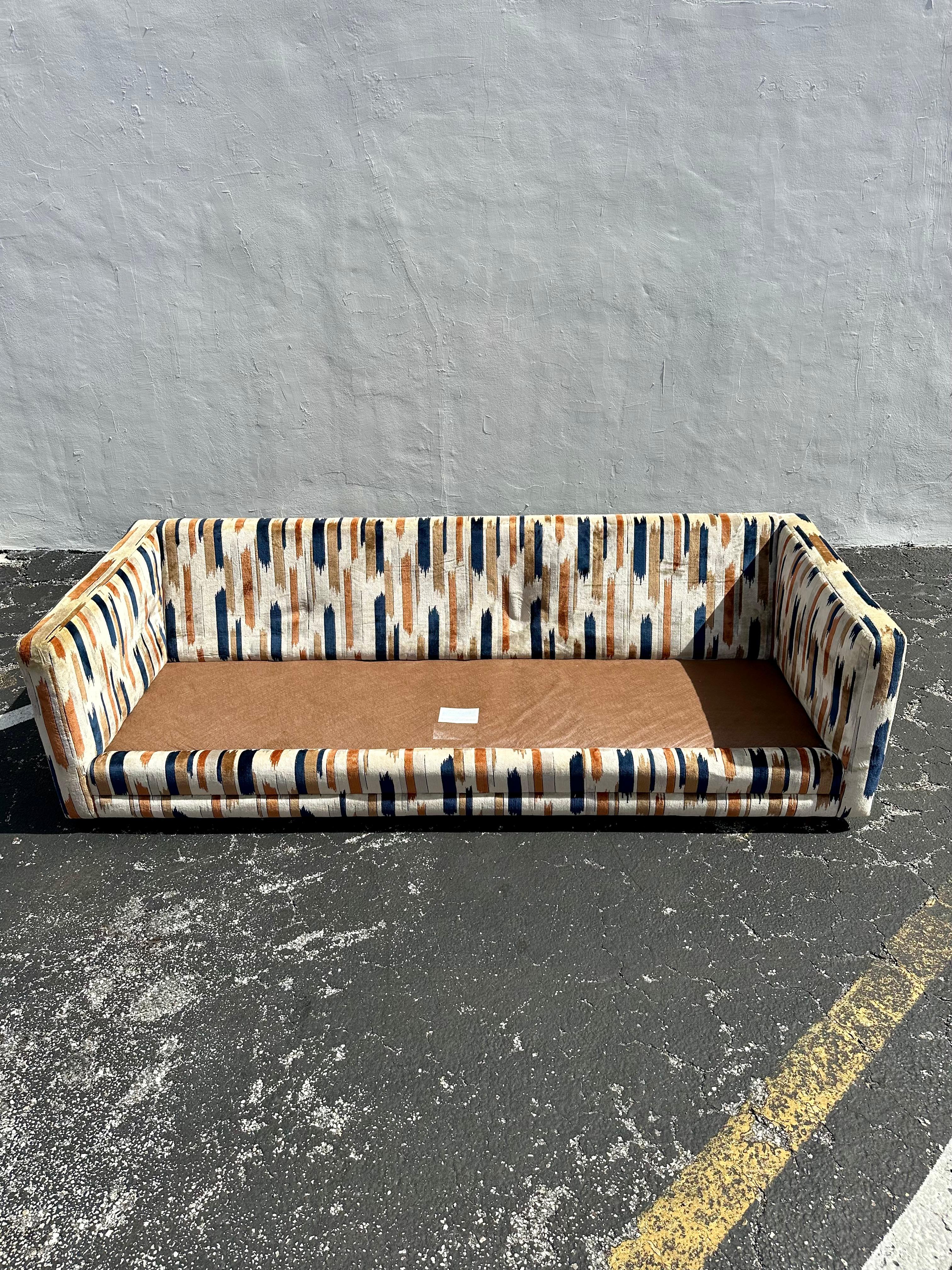 1970s Milo Baughman Jack Lenor Larsen Navy Biege Velvet Tuxedo Sofas, Set of 2 8