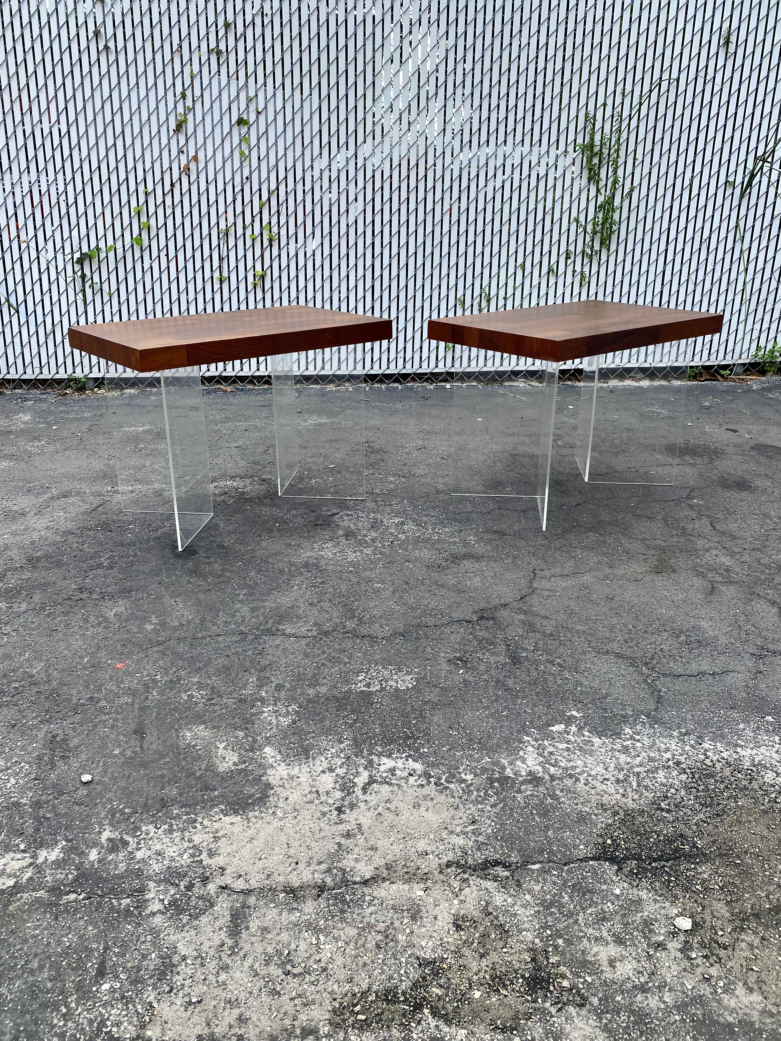Late 20th Century 1970s Milo Baughman Floating Lucite and Wood Tables, Set of 2 For Sale