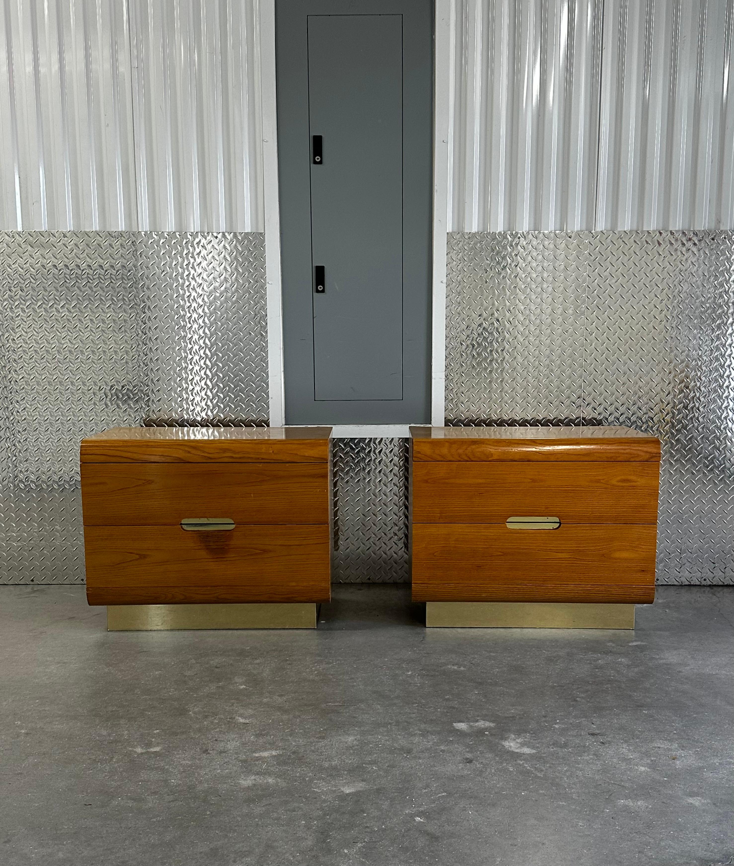 On offer on this occasion is one of the most stunning, chest of drawers you could hope to find. Outstanding design is exhibited throughout. The beautiful nightstands are a statement piece and packed with personality! The distinctive craftsmanship