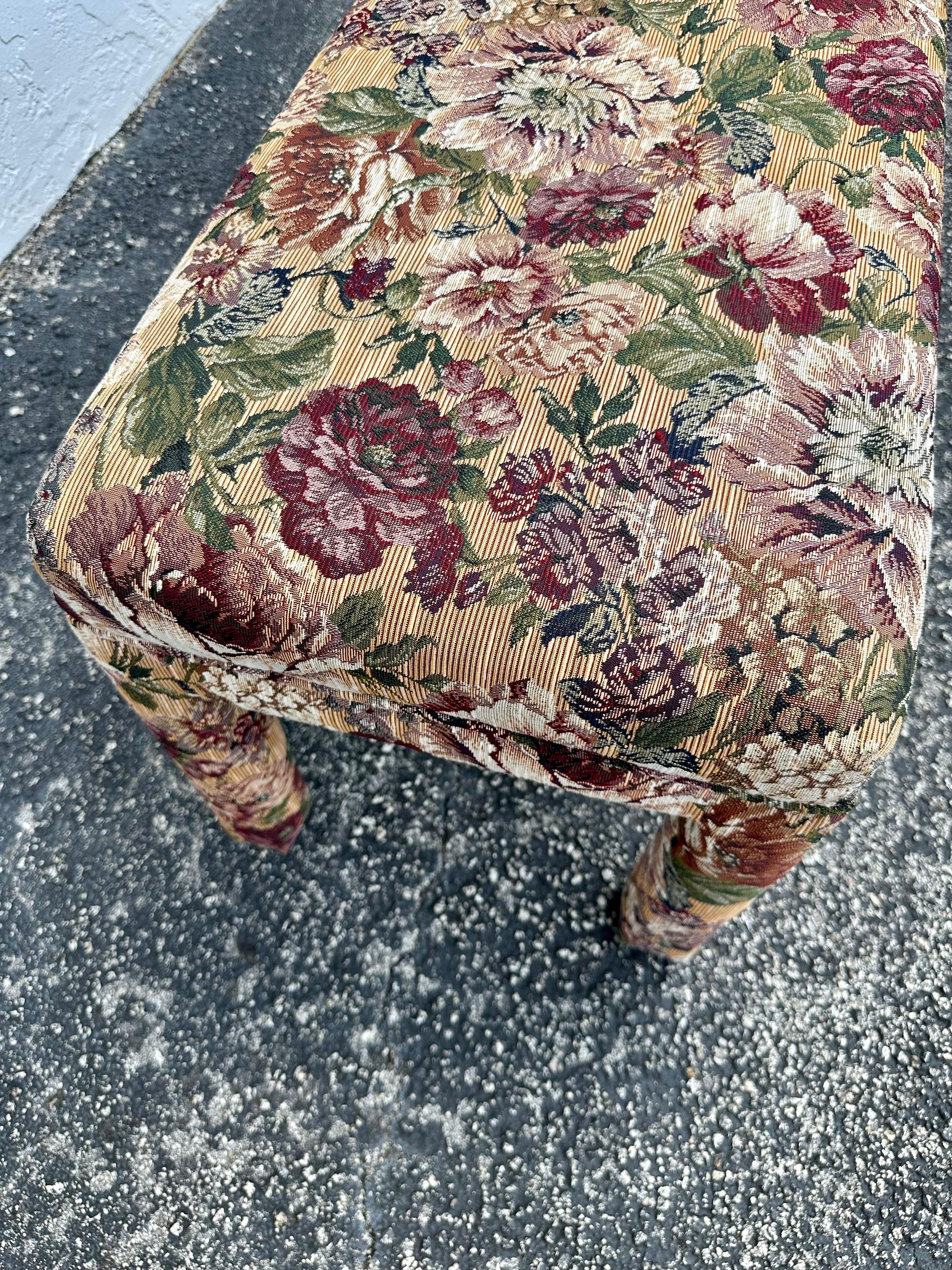 Panca in chintz floreale di Milo Baughman del 1970 in vendita 3
