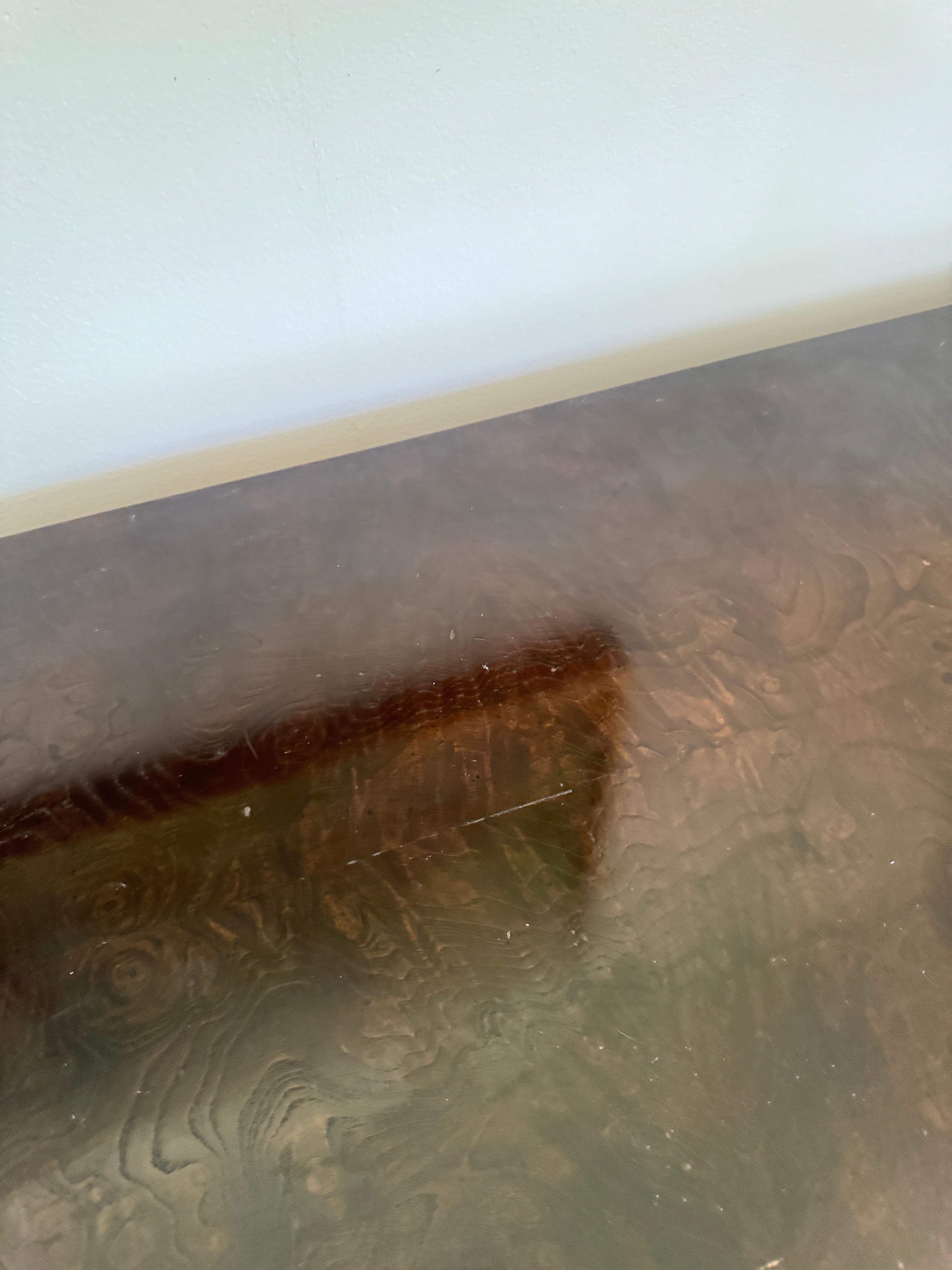 Credenza de madera burl estilo Milo Baughman de los años 70 en venta 1