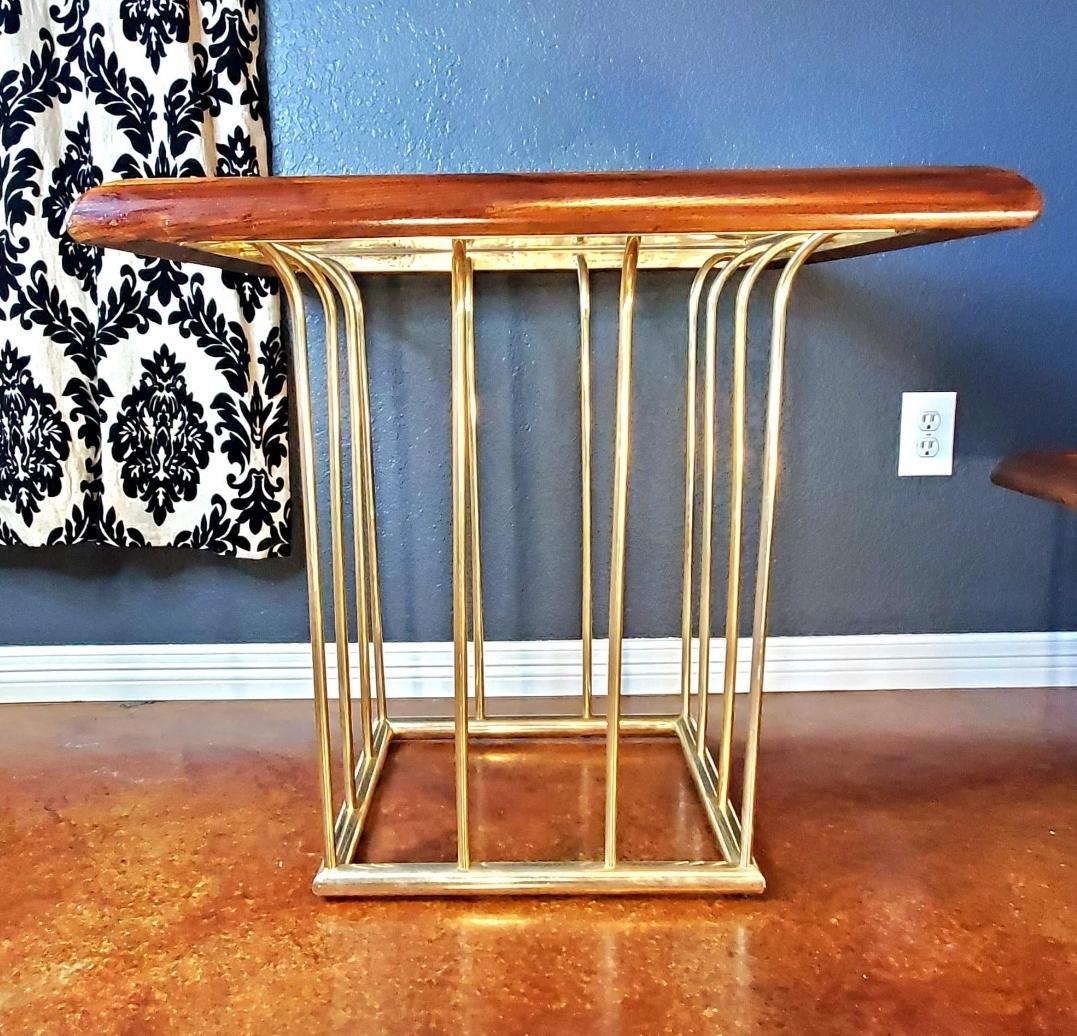Mid-Century Modern Milo Baughman style bent tubular chrome spoke base square end table with wood stained mahogany edge.
Classic and timeless.
Solid piece.
Postmodern 
Hollywood regency 
Also have the matching coffee table in my listings. 